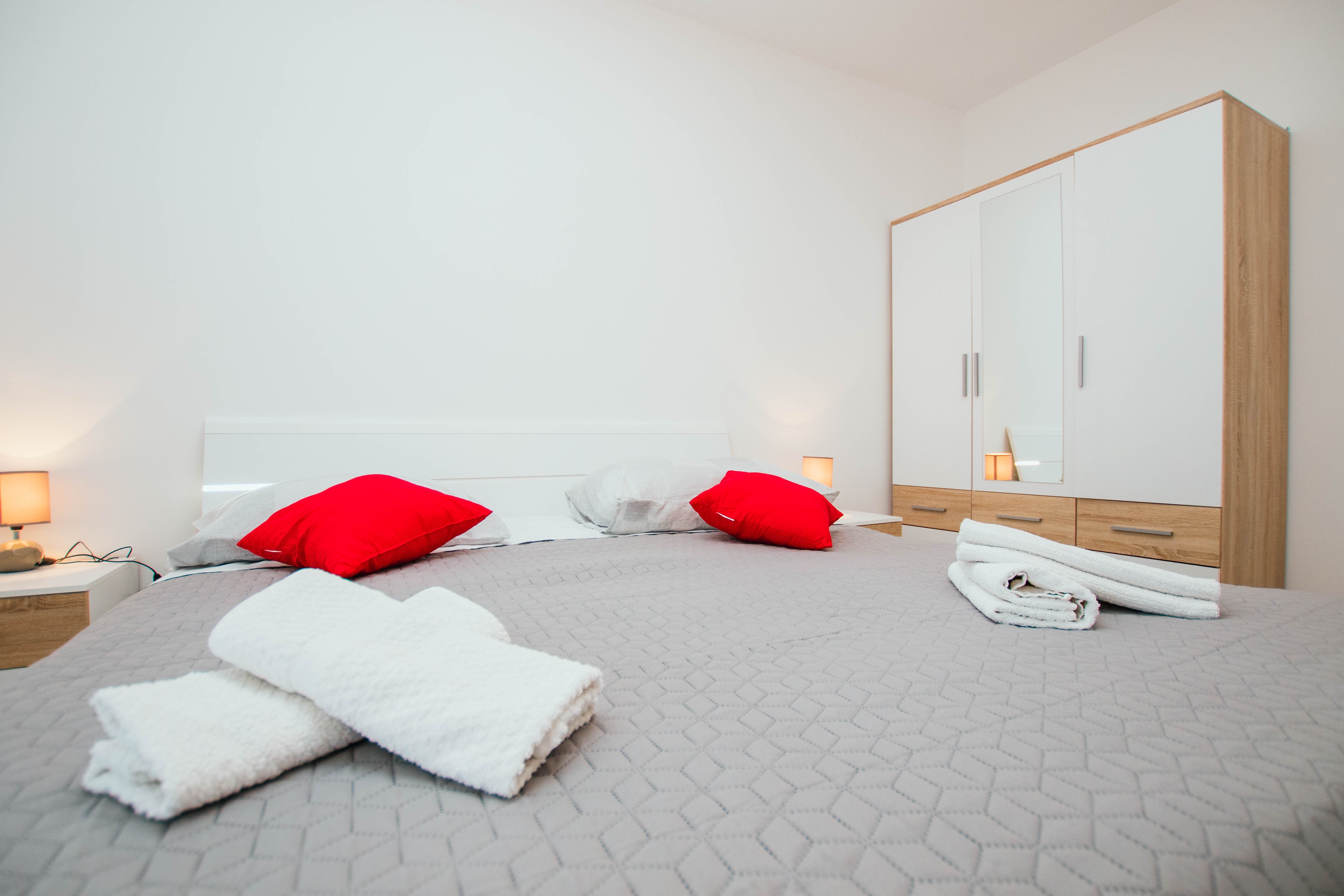 Two bedroom apartment near beach Arbanija, Čiovo  A-b