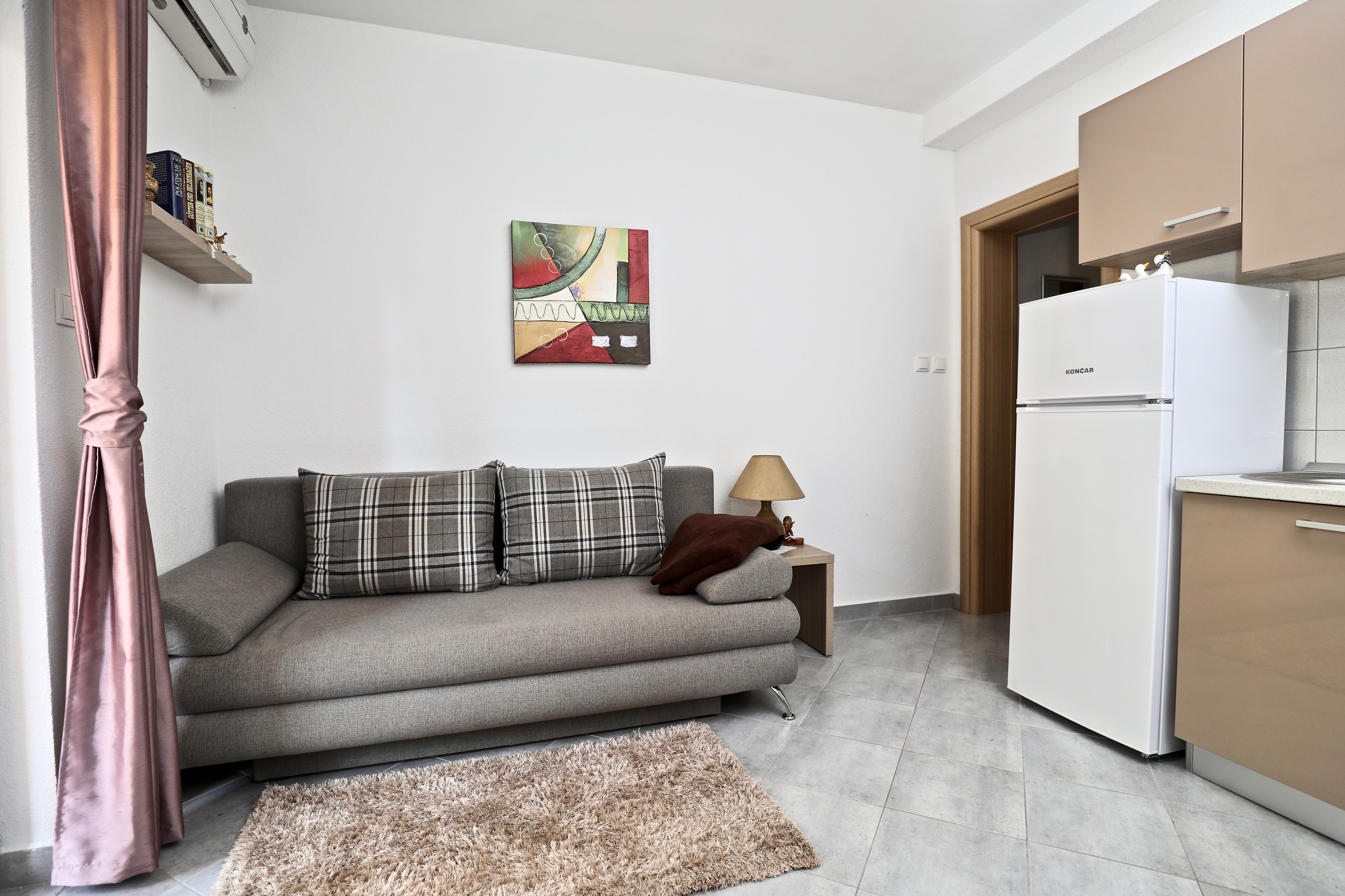 One bedroom apartment with balcony Sućuraj, Hvar (A-11228-d)