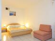 Ložnice Bušinci, Ložnice v ubytování typu studio-apartment, domácí mazlíčci povoleni a WiFi.
