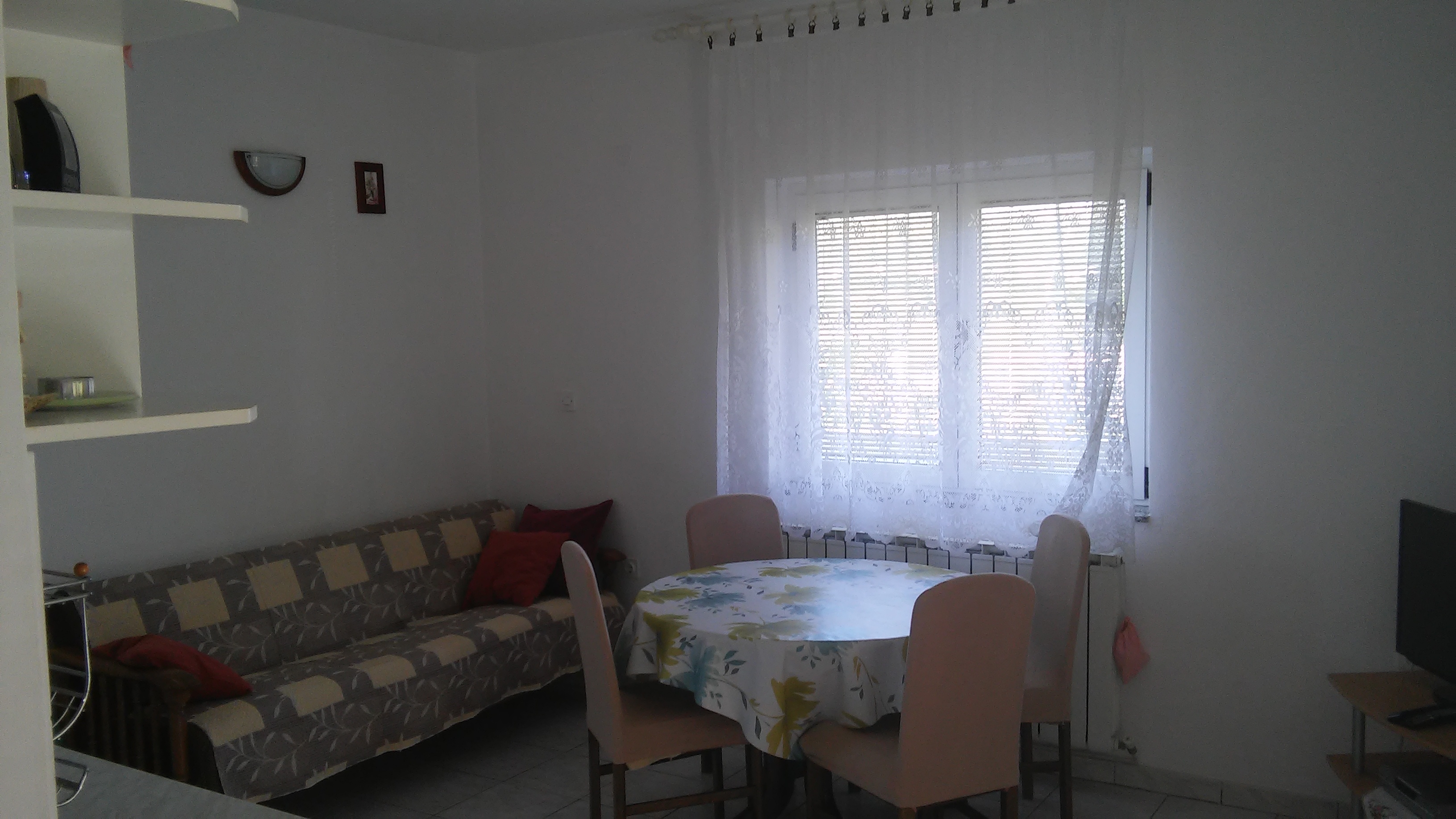One bedroom apartment with balcony Supetarska Draga - Donja, Rab (A-11237-a) One bedroom apartment with balcony Supetarska Draga - Donja, Rab (A-11237-a)