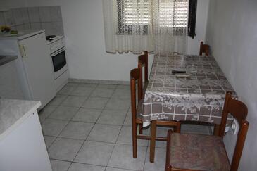 Dining room Mandre, Dining room in the apartment.