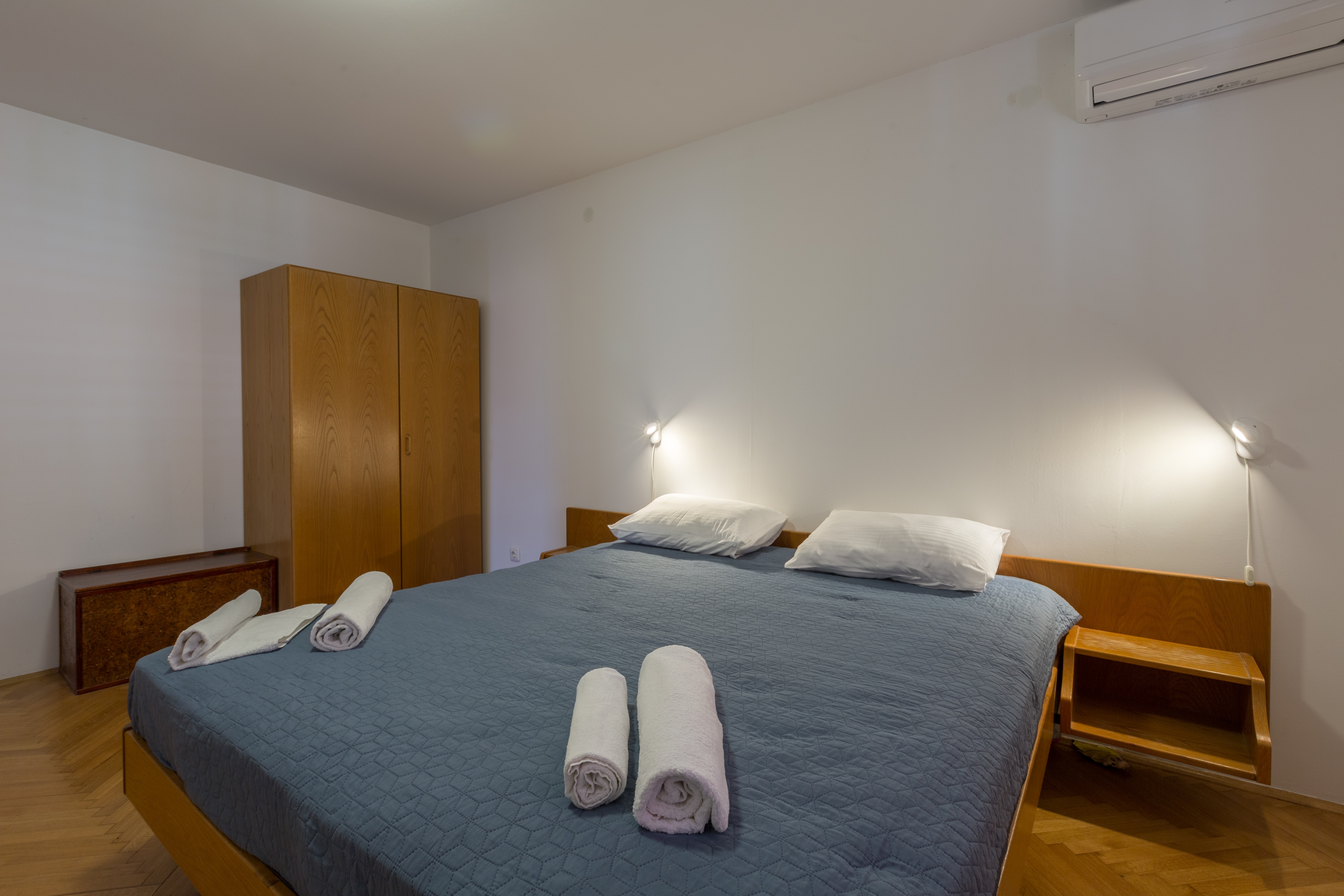 Three bedroom apartment with terrace Novigrad  A-b