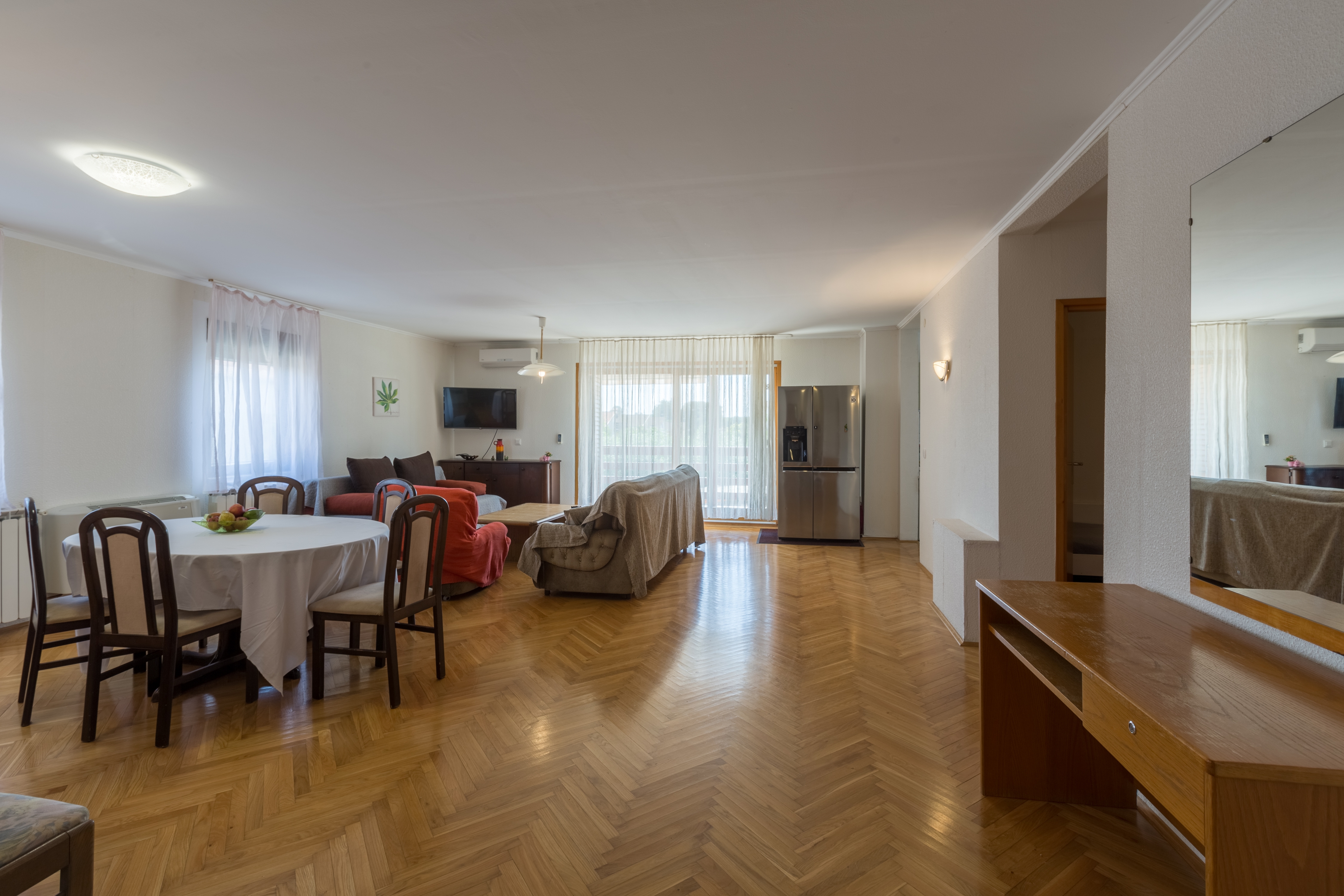 Three bedroom apartment with terrace Novigrad  A-b