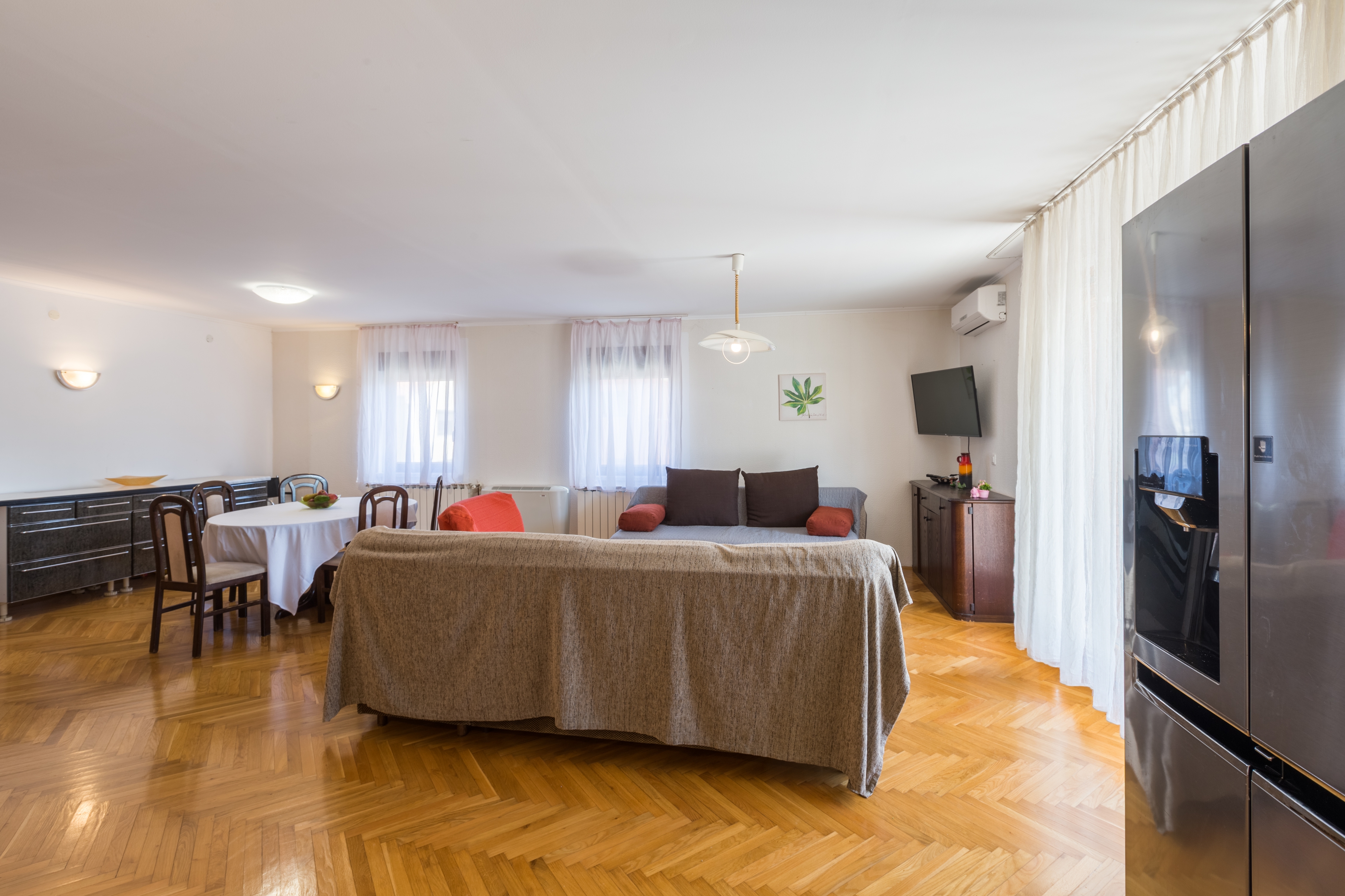 Three bedroom apartment with terrace Novigrad  A-b