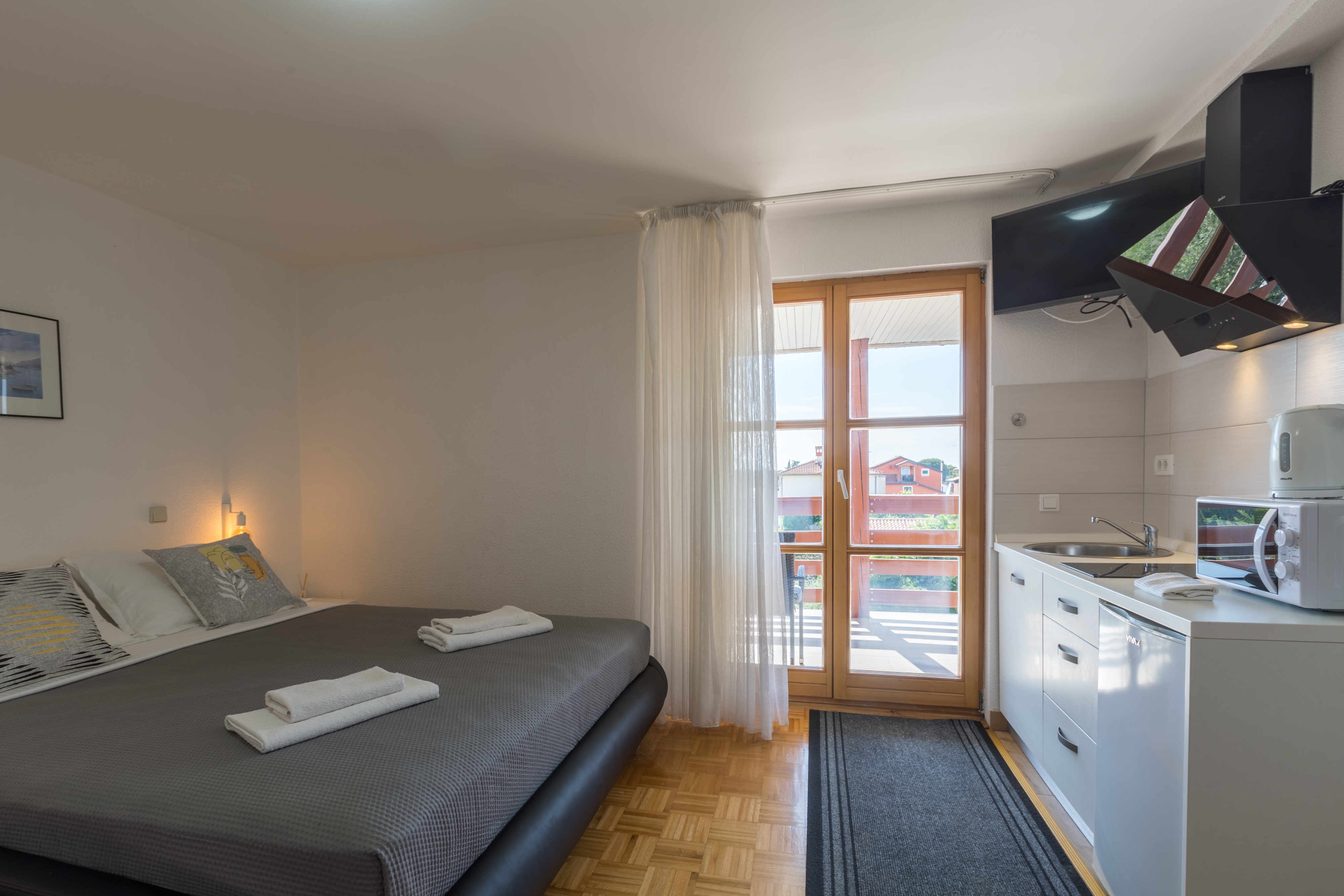 Studio flat with terrace Novigrad  AS-b
