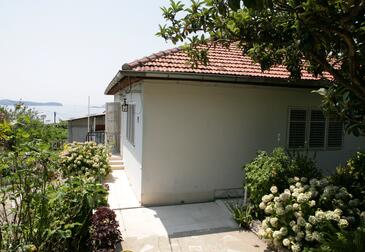 Mlini, Dubrovnik, Object 11256 - Vakantiehuis with pebble beach.