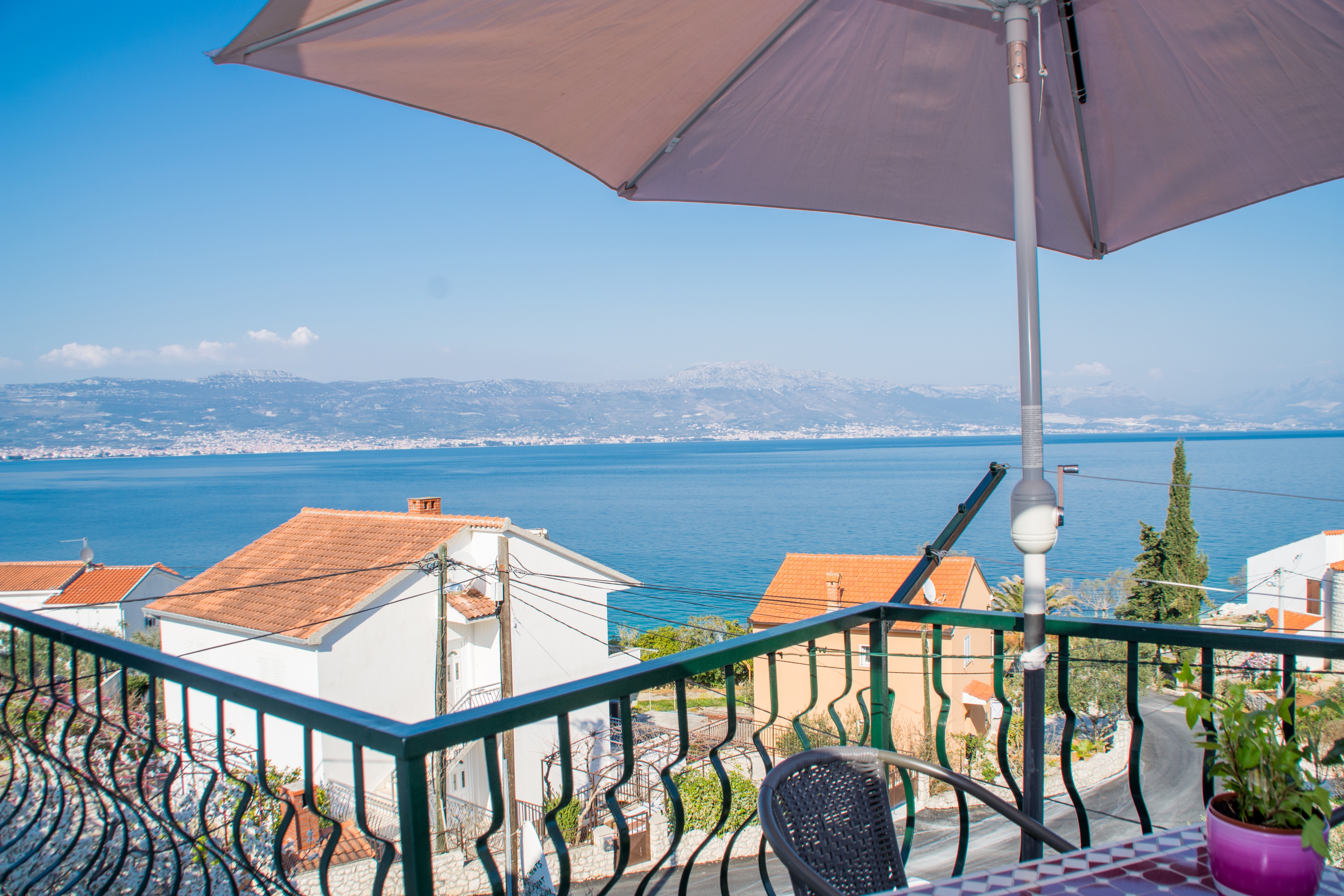 Two bedroom apartment with terrace and sea view Slatine, Čiovo  A-b