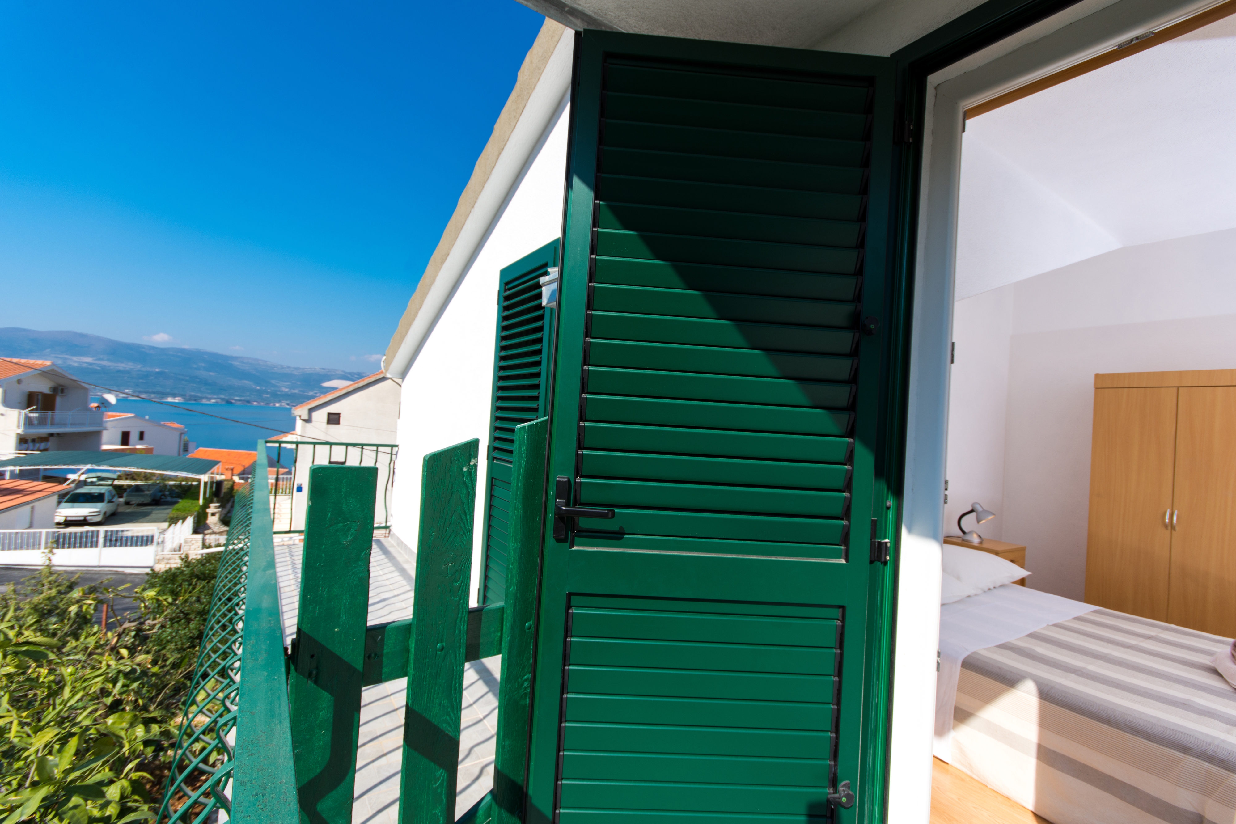 Two bedroom apartment with terrace and sea view Slatine, Čiovo  A-c