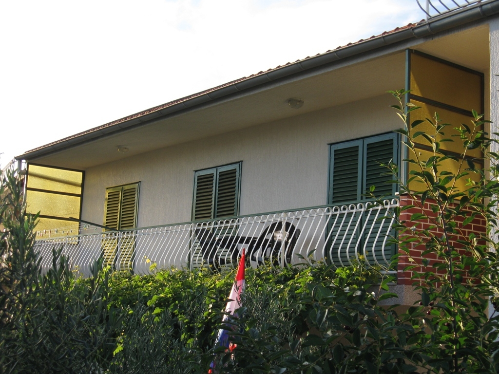 Three bedroom apartment with terrace Brodarica, Šibenik  A-a