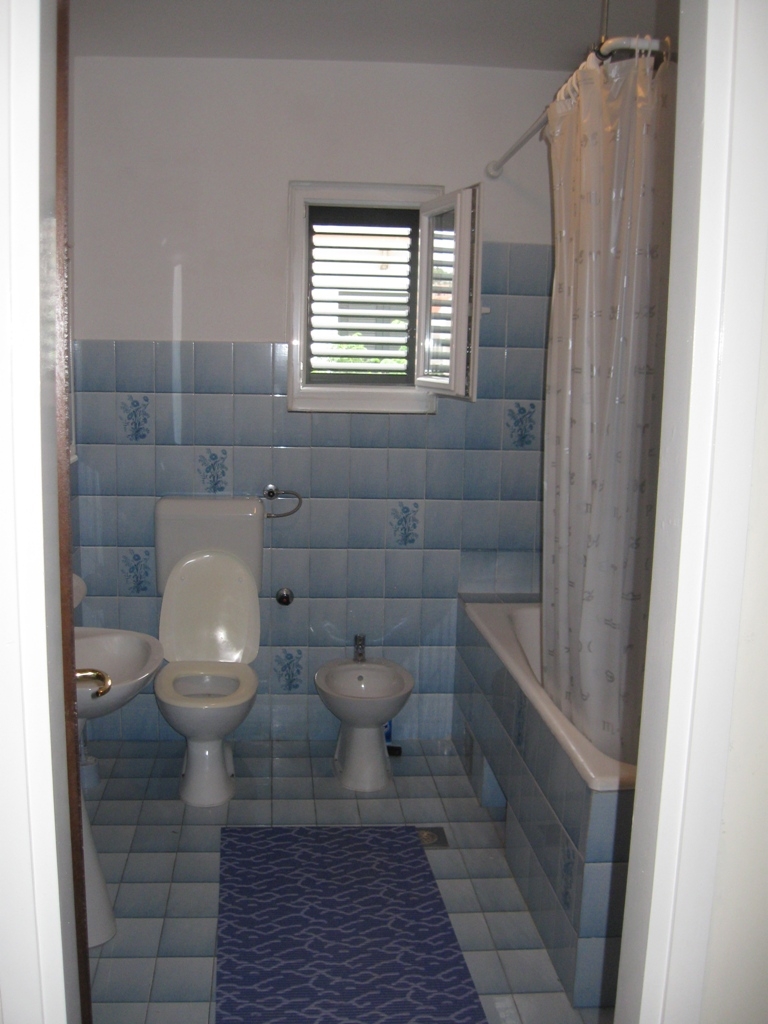 Three bedroom apartment with terrace Brodarica, Šibenik  A-a