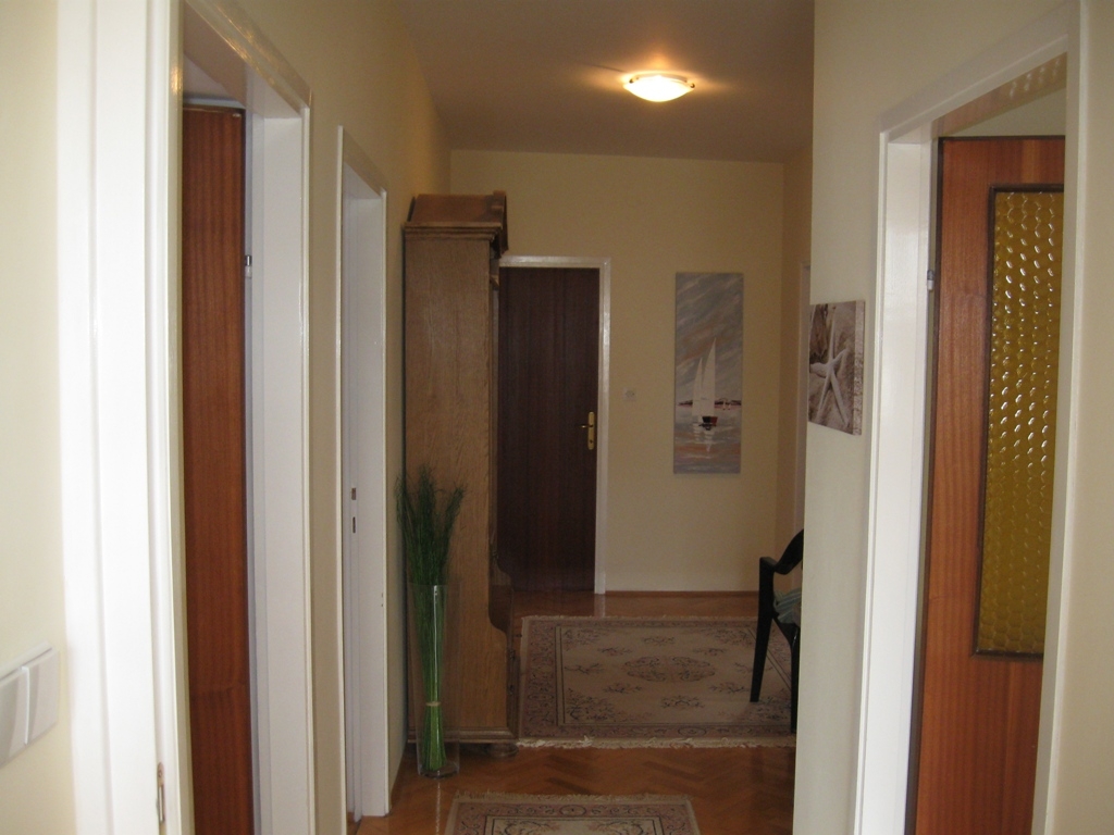 Three bedroom apartment with terrace Brodarica, Šibenik  A-a