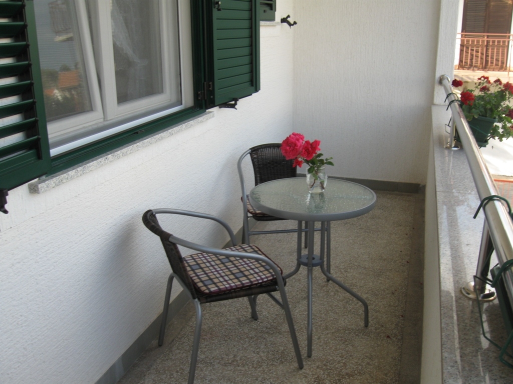 Three bedroom apartment with terrace Brodarica, Šibenik (A-11262-a)