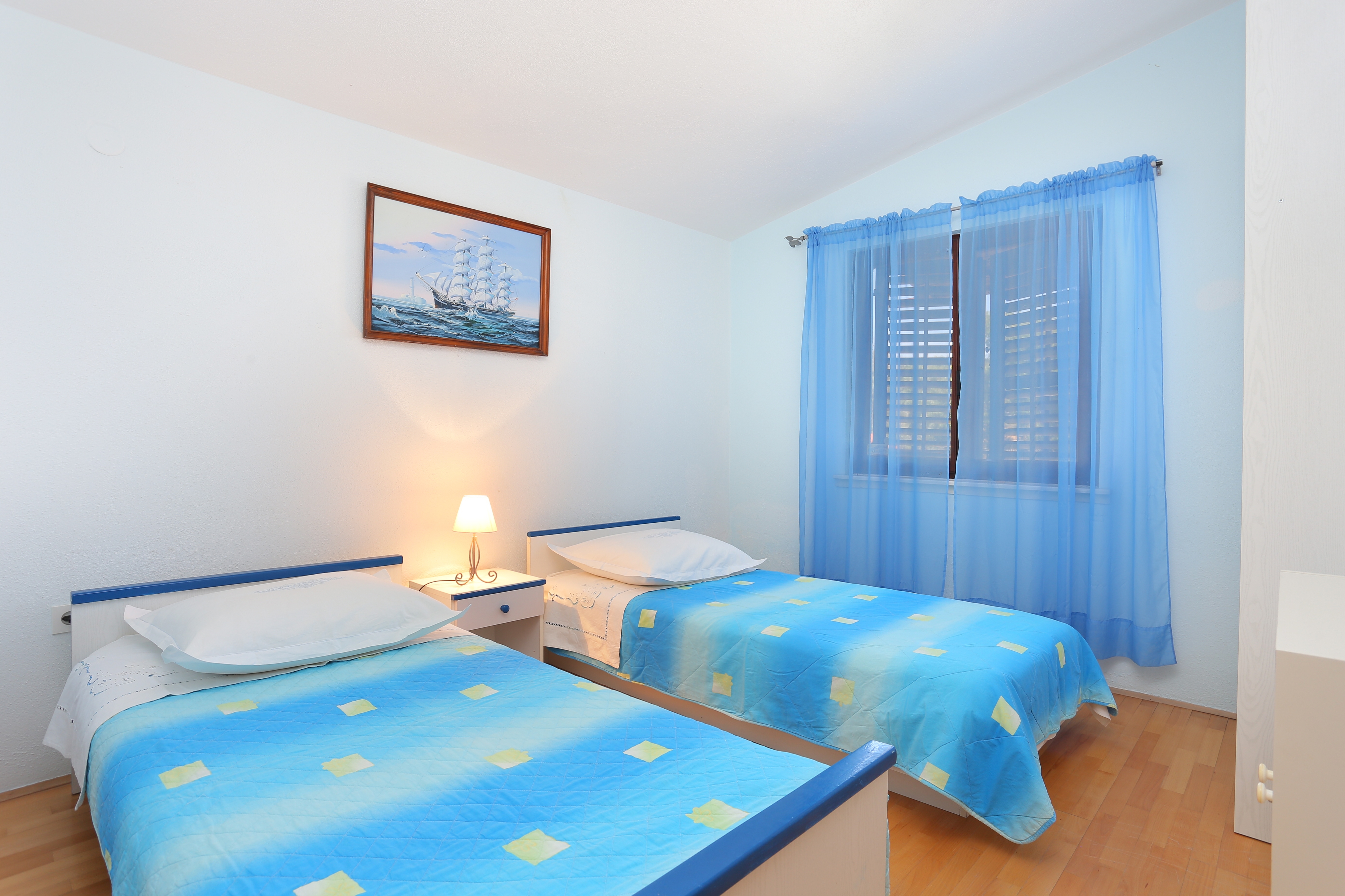 Two bedroom apartment with terrace and sea view Seget Vranjica, Trogir  A-a