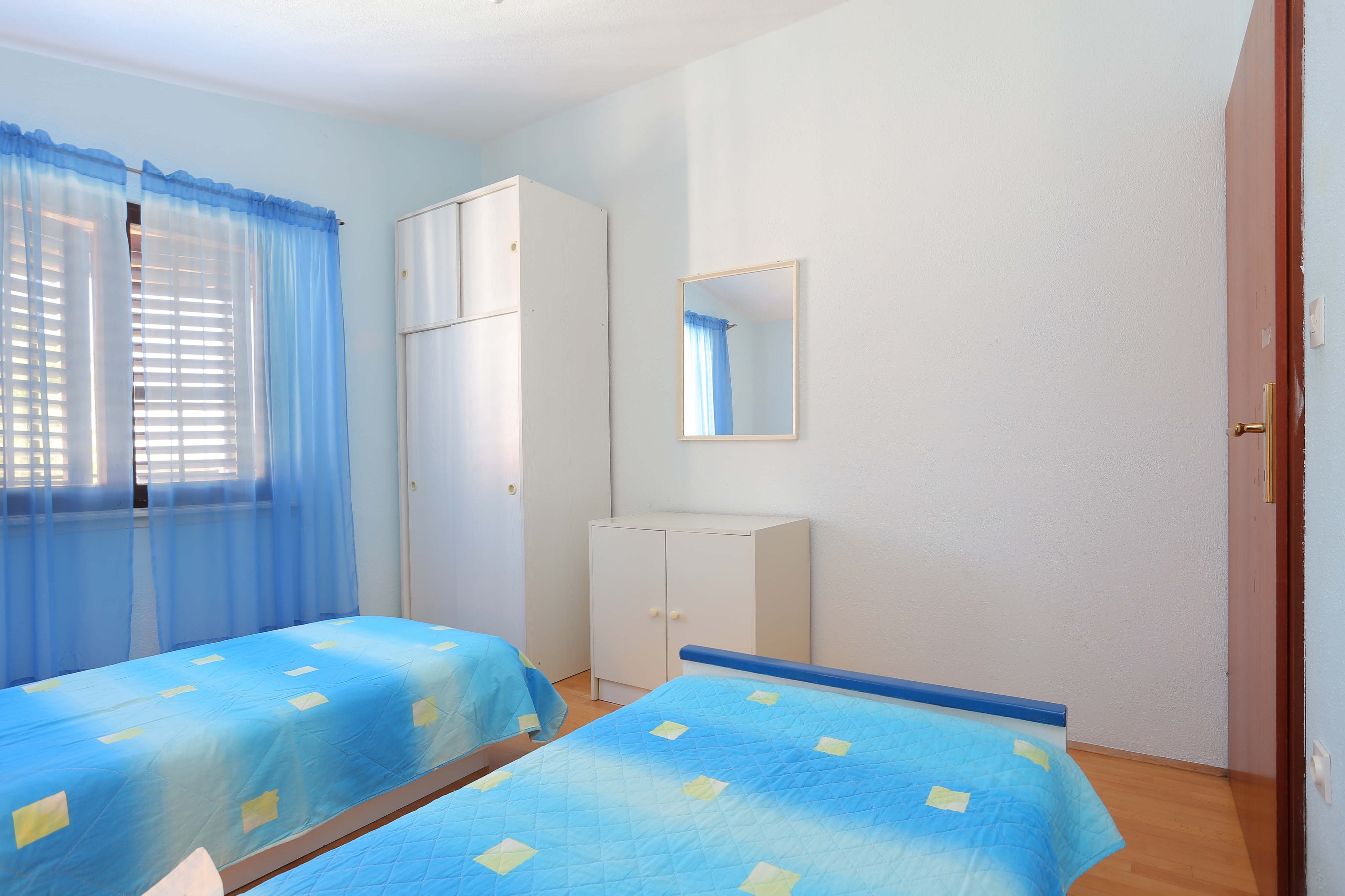 Two bedroom apartment with terrace and sea view Seget Vranjica, Trogir  A-a