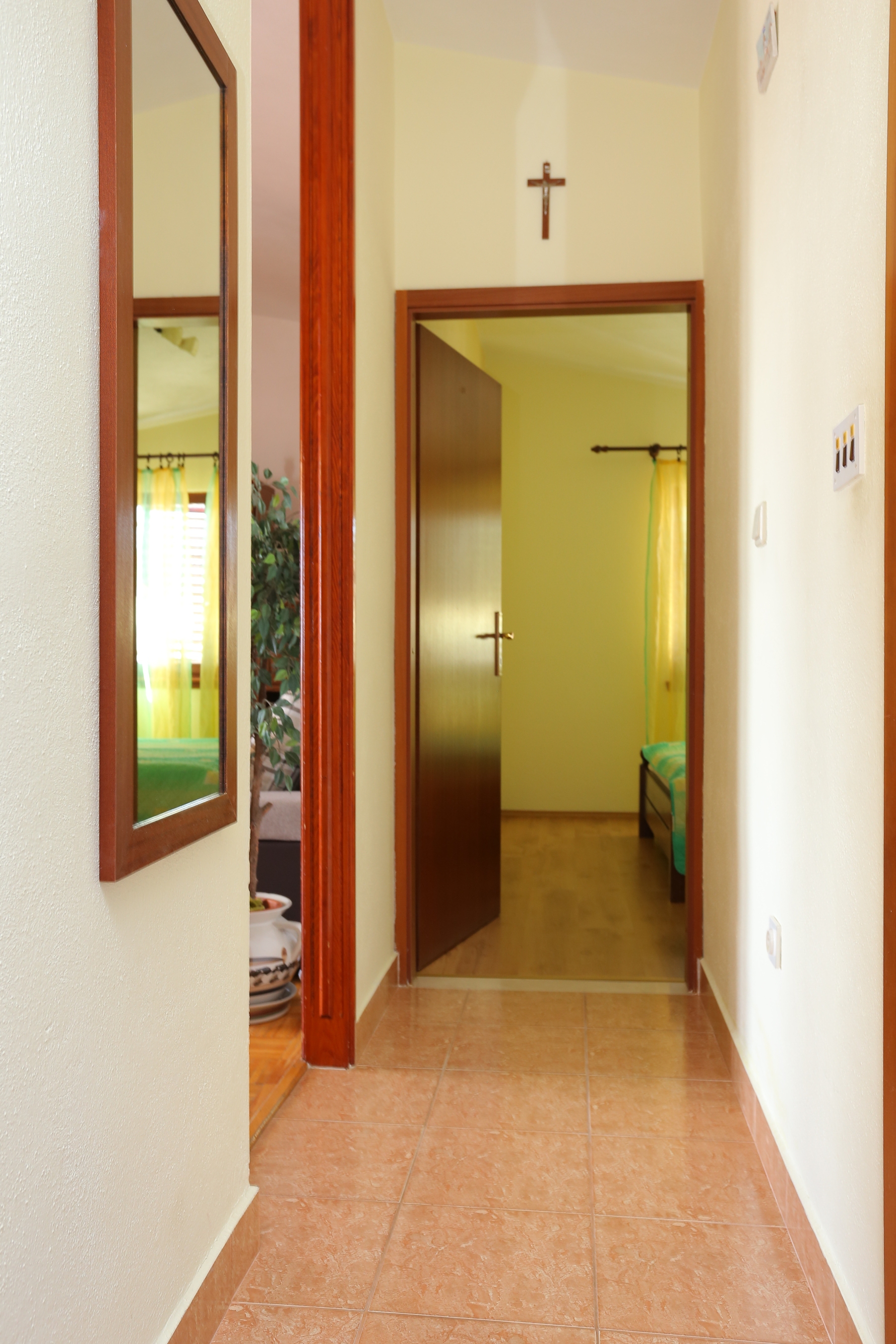 Two bedroom apartment with terrace and sea view Seget Vranjica, Trogir  A-a