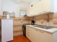 Seget Vranjica, Cocina in the studio-apartment, (pet friendly) y WiFi.