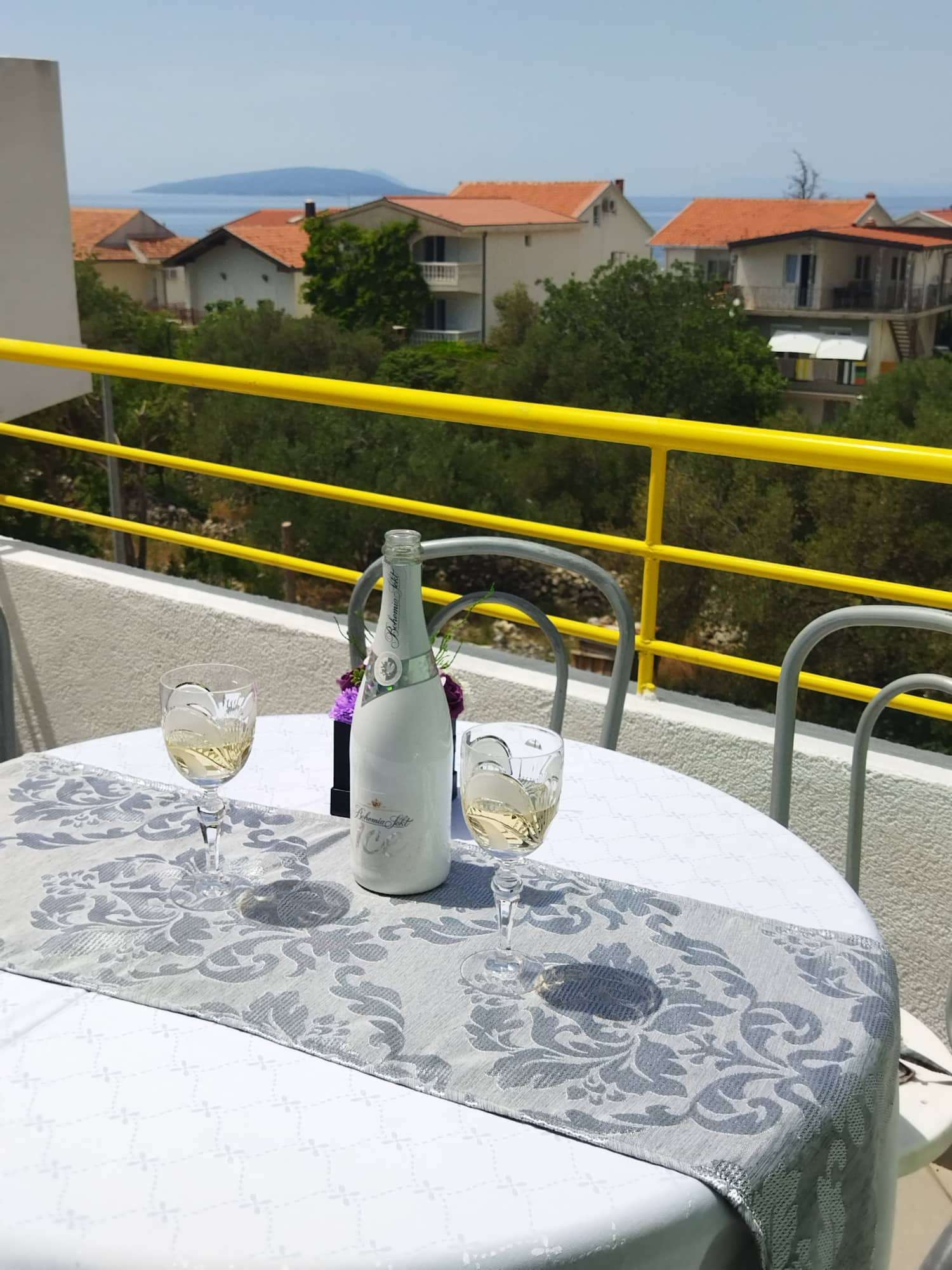 One bedroom apartment with balcony and sea view Podaca, Makarska  A-b