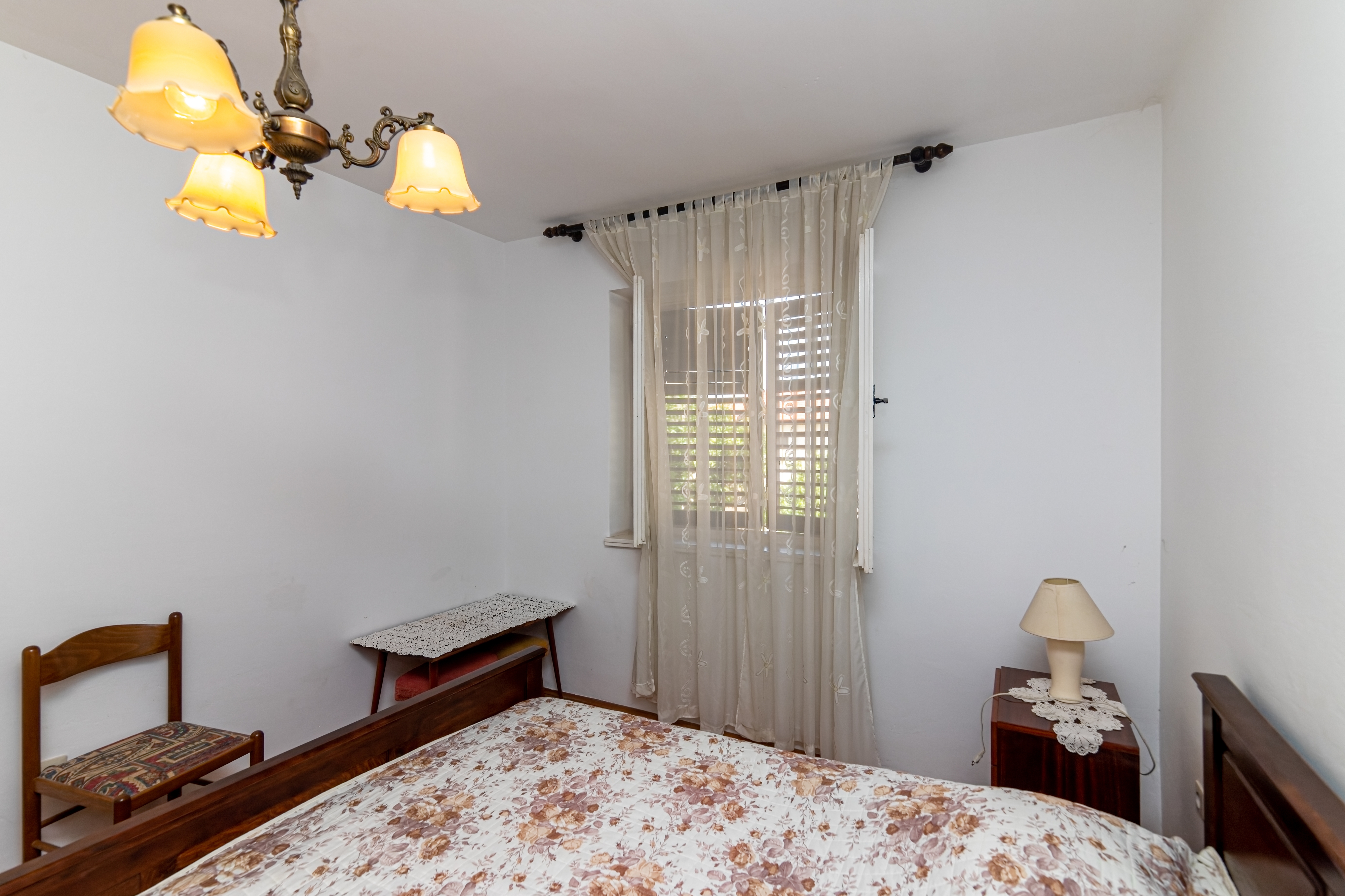 Two bedroom apartment with terrace Supetar, Brač  A-a