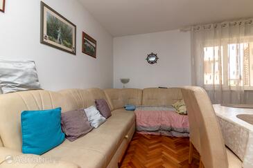 Living room Supetar, Living room in the apartment, dopusteni kucni ljubimci i WIFI.