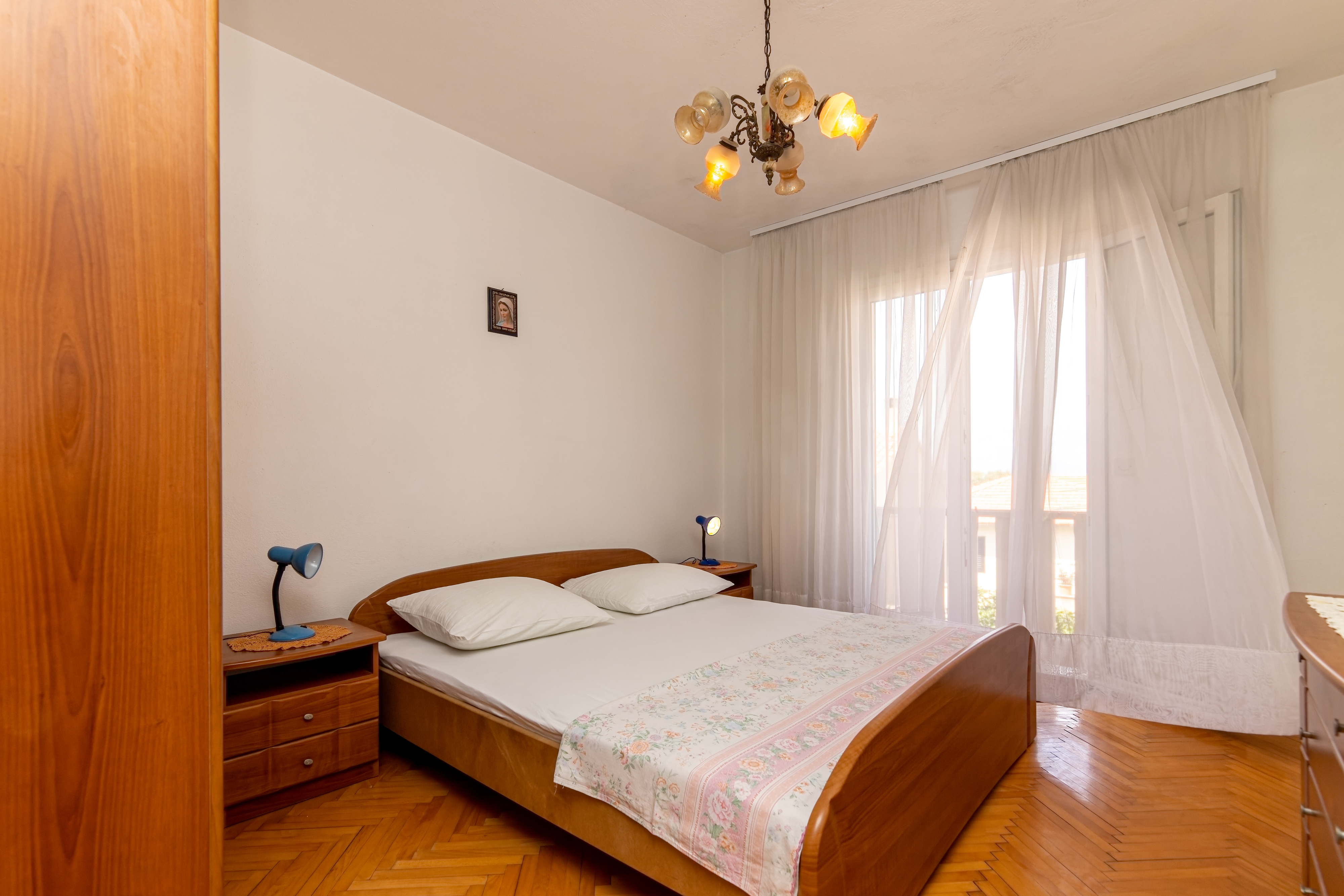 Two bedroom apartment with terrace Supetar, Brač  A-a