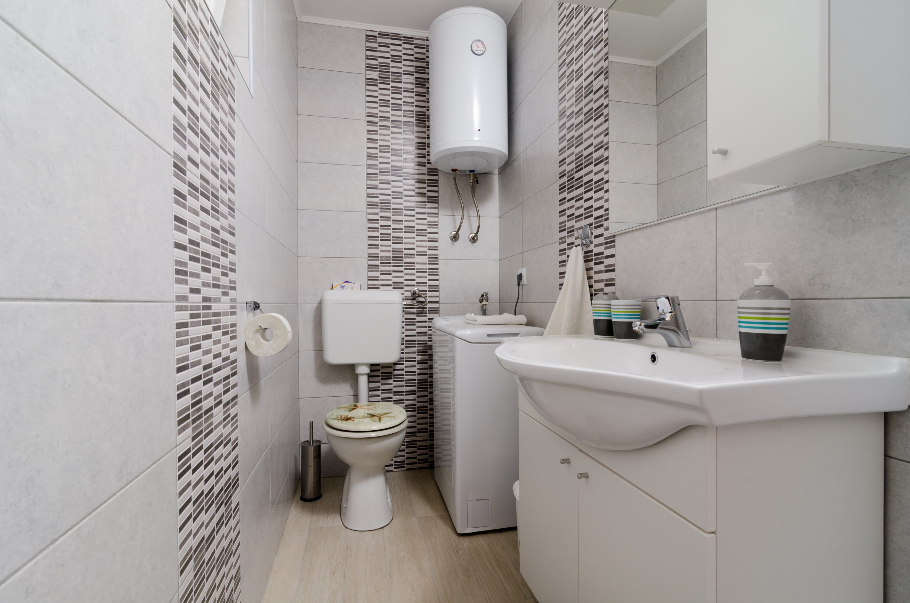 Two bedroom apartment near beach Broce, Pelješac  A-a