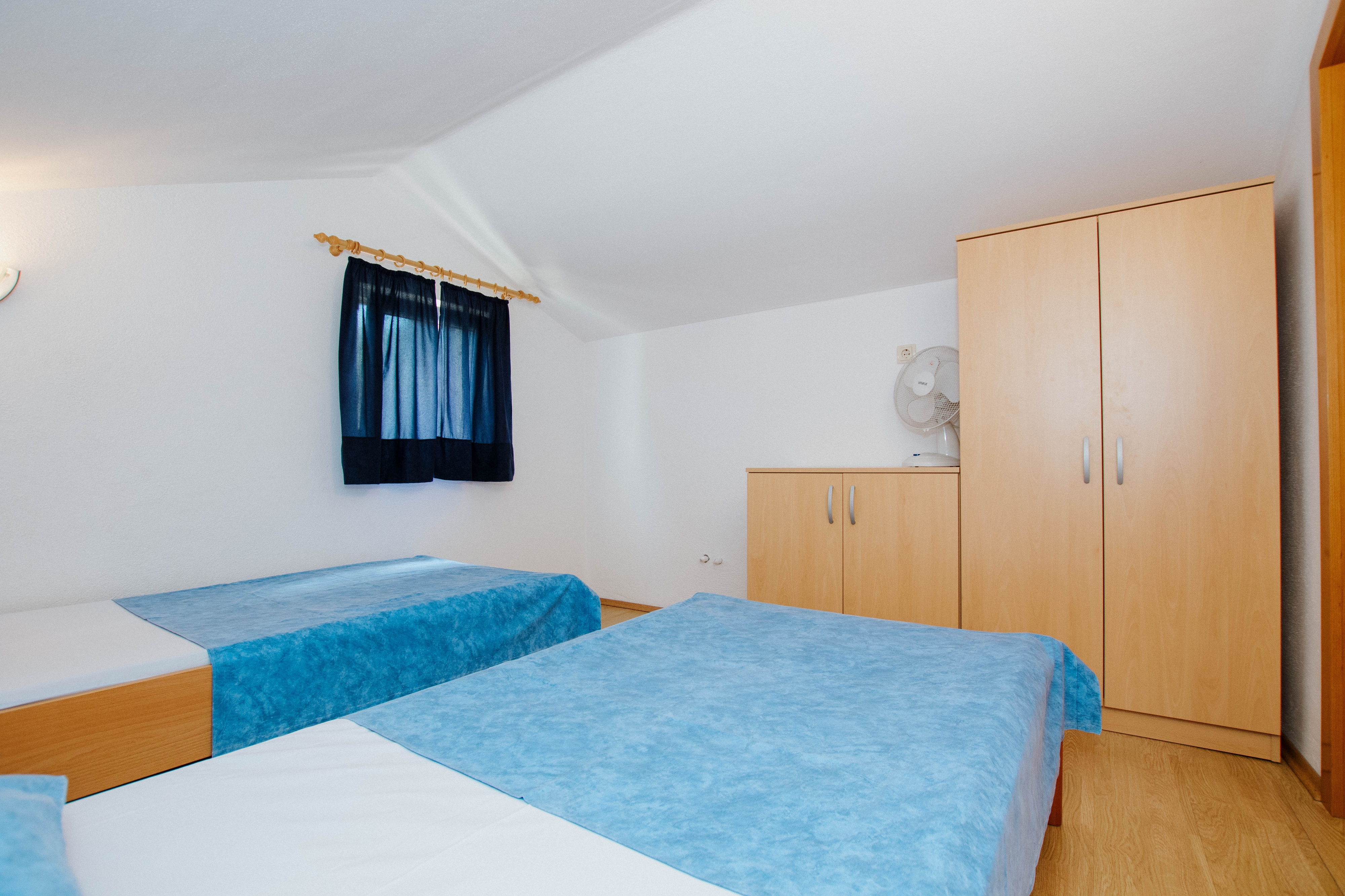 Three bedroom apartment with balcony and sea view Mastrinka, Čiovo  A-a