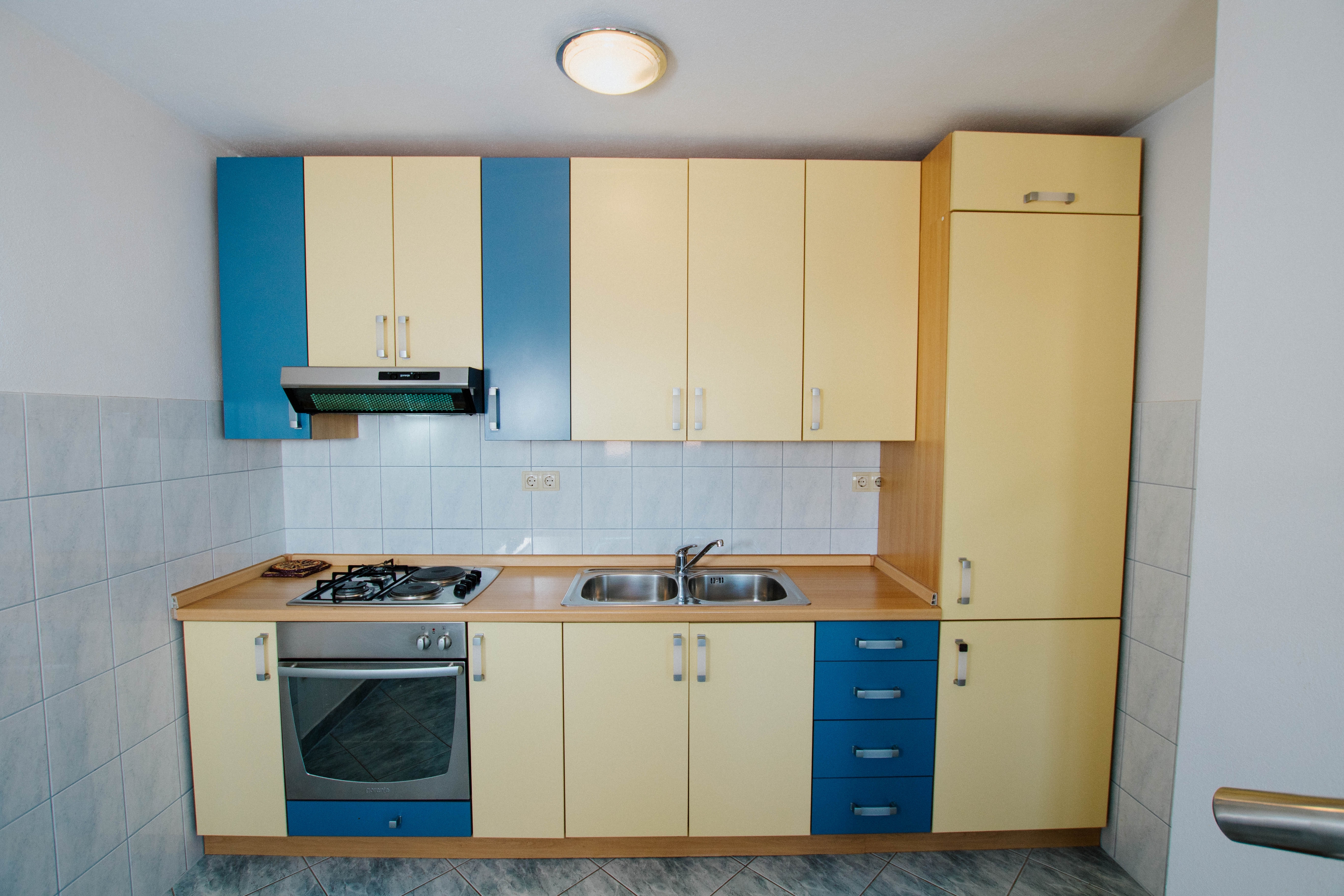Three bedroom apartment with balcony and sea view Mastrinka, Čiovo  A-a