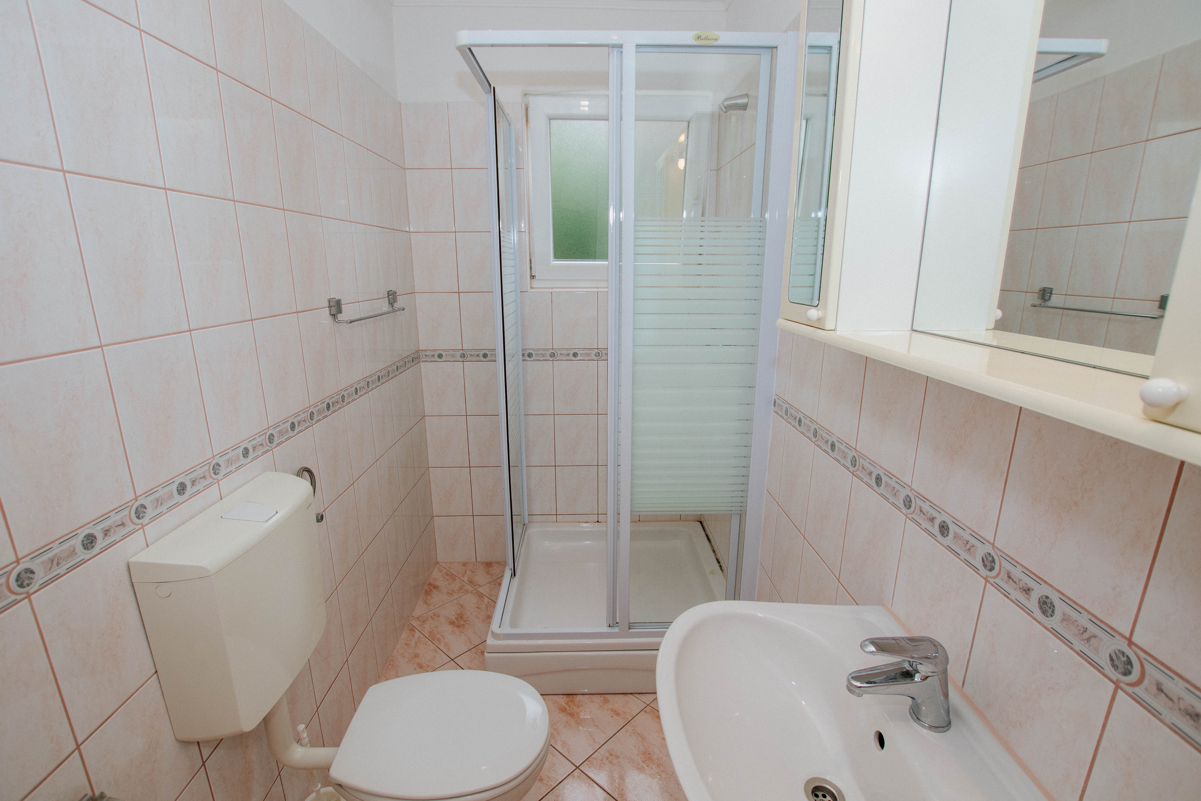 Three bedroom apartment with balcony and sea view Mastrinka, Čiovo  A-b