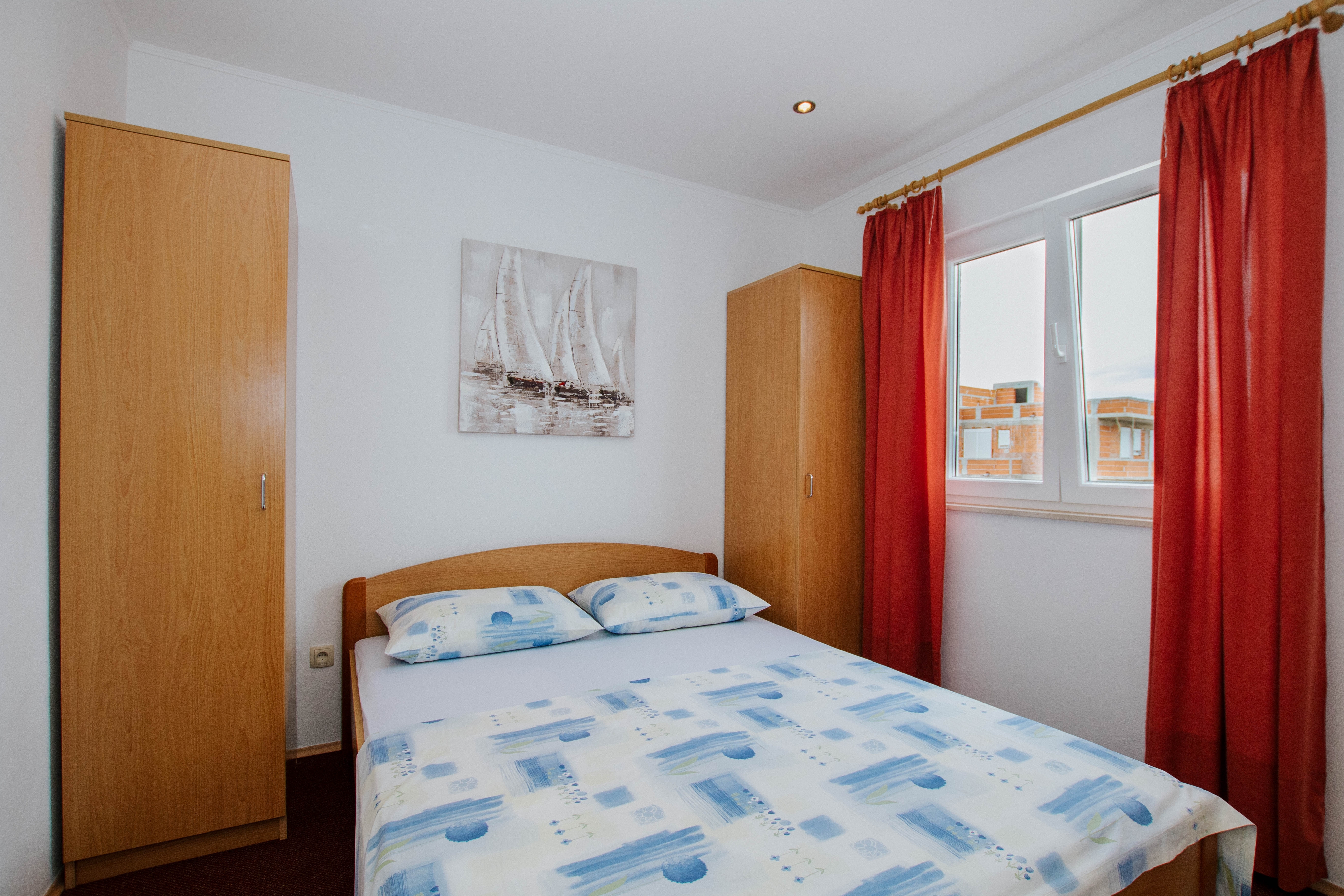 Three bedroom apartment with balcony and sea view Mastrinka, Čiovo  A-b