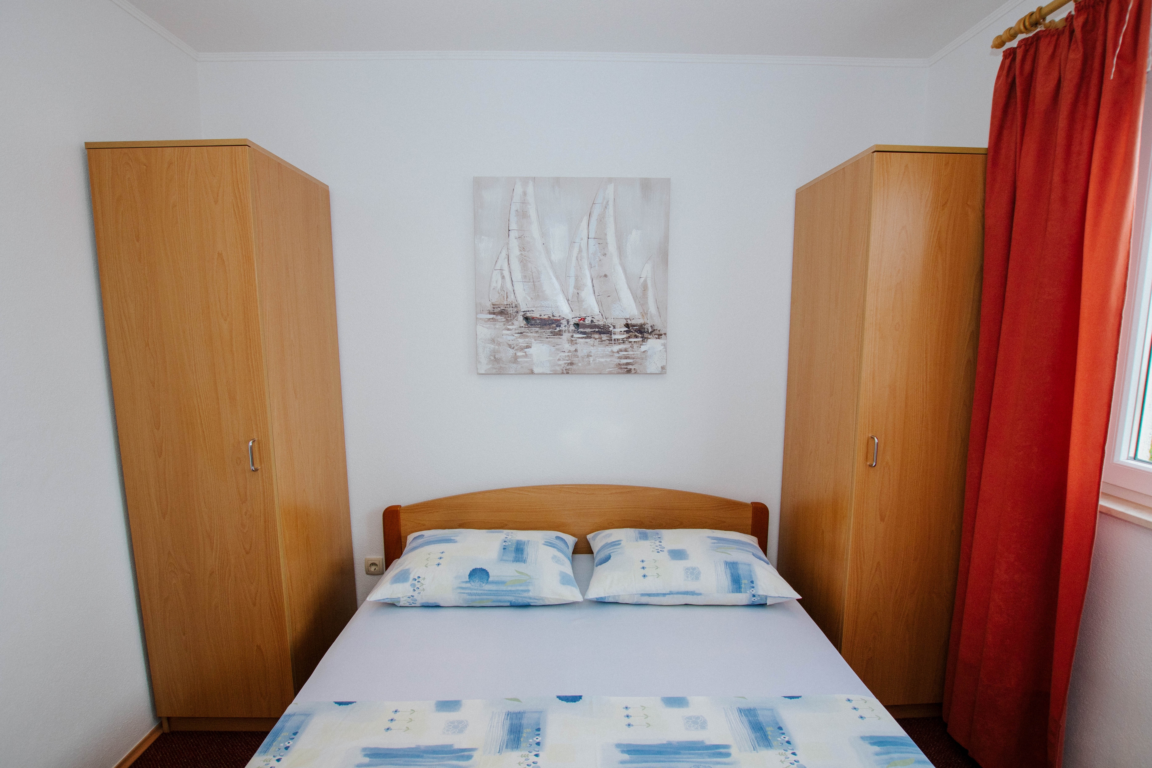 Three bedroom apartment with balcony and sea view Mastrinka, Čiovo  A-b