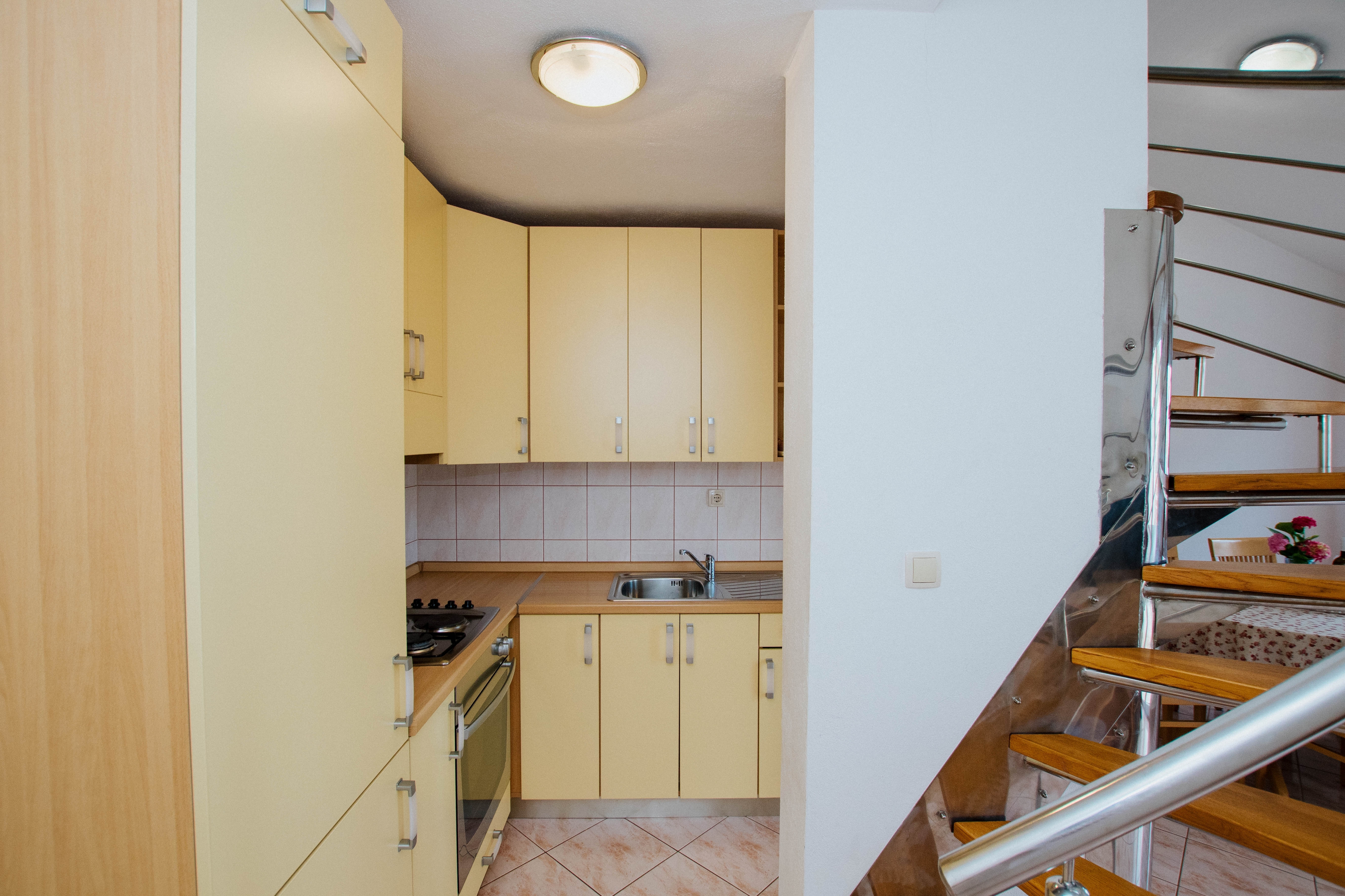 Three bedroom apartment with balcony and sea view Mastrinka, Čiovo  A-b