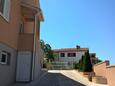 Parking lot Pula, Pula, Parking lot 11288 - Apartments with rocky beach.