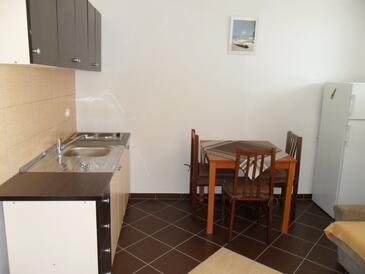 Dining room Tisno, Dining room in the apartment, dopusteni kucni ljubimci i WIFI.