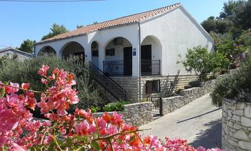 Property Stomorska, Šolta, Property 11298 - Apartments by the sea.