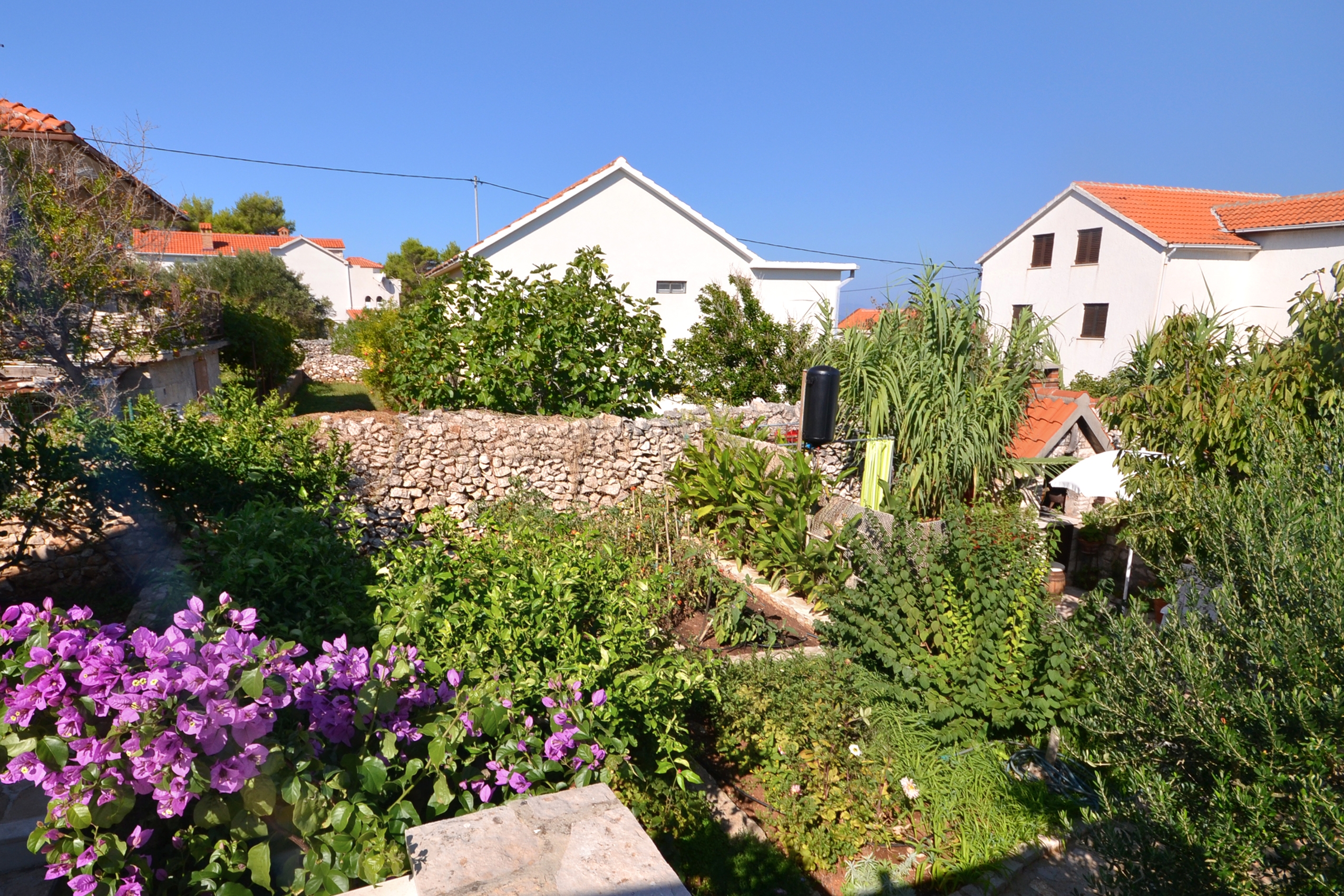 Two bedroom apartment with terrace and sea view Splitska, Brač  A-a