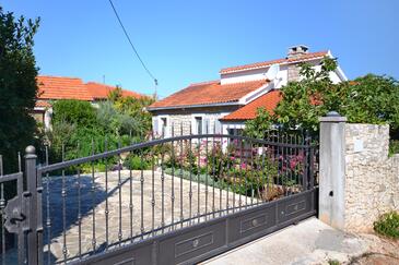 Splitska, Brač, Hébergement 11300 - Appartement à proximité de la mer.