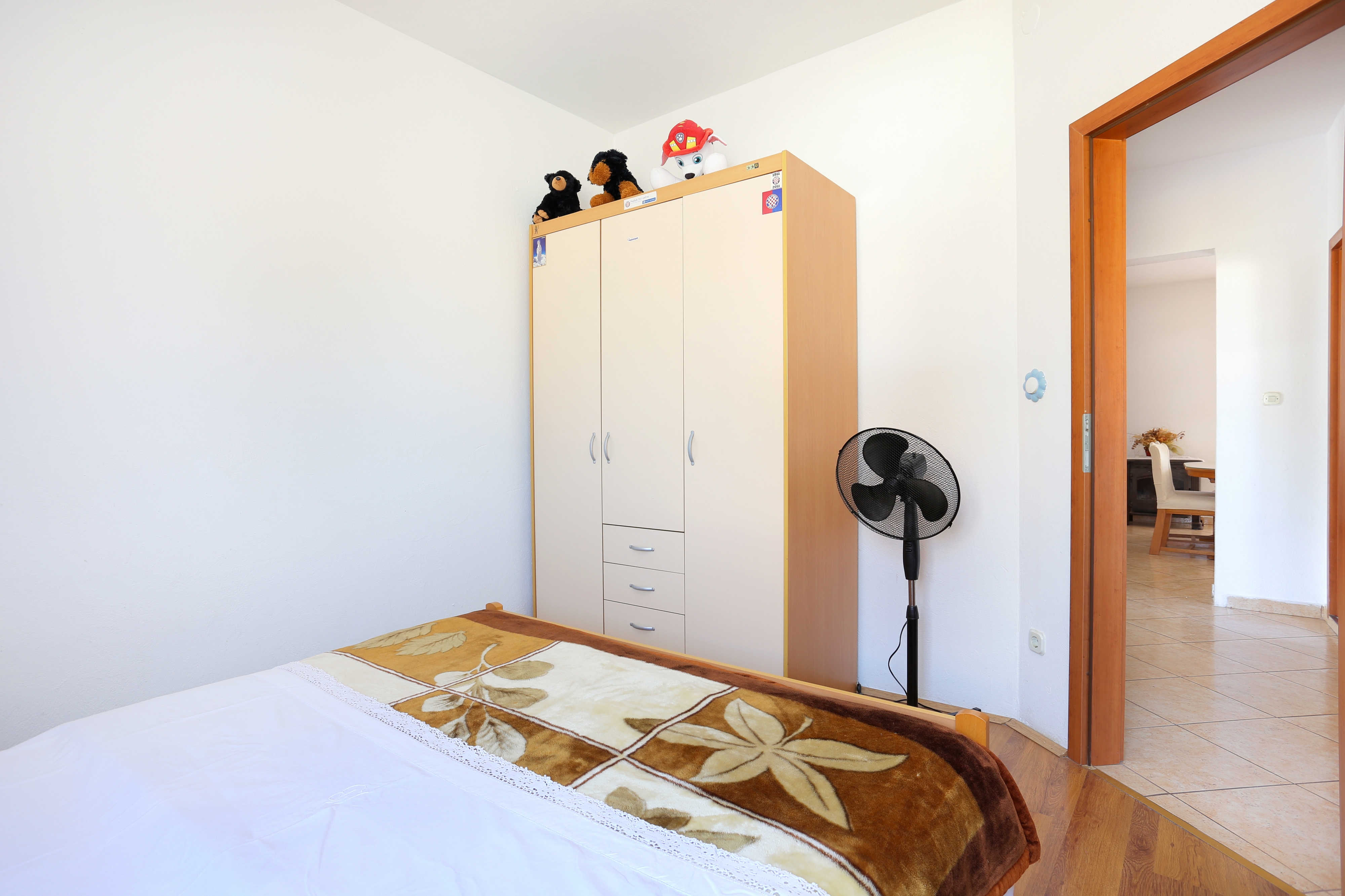 Three bedroom apartment with terrace Grebaštica, Šibenik  A-a