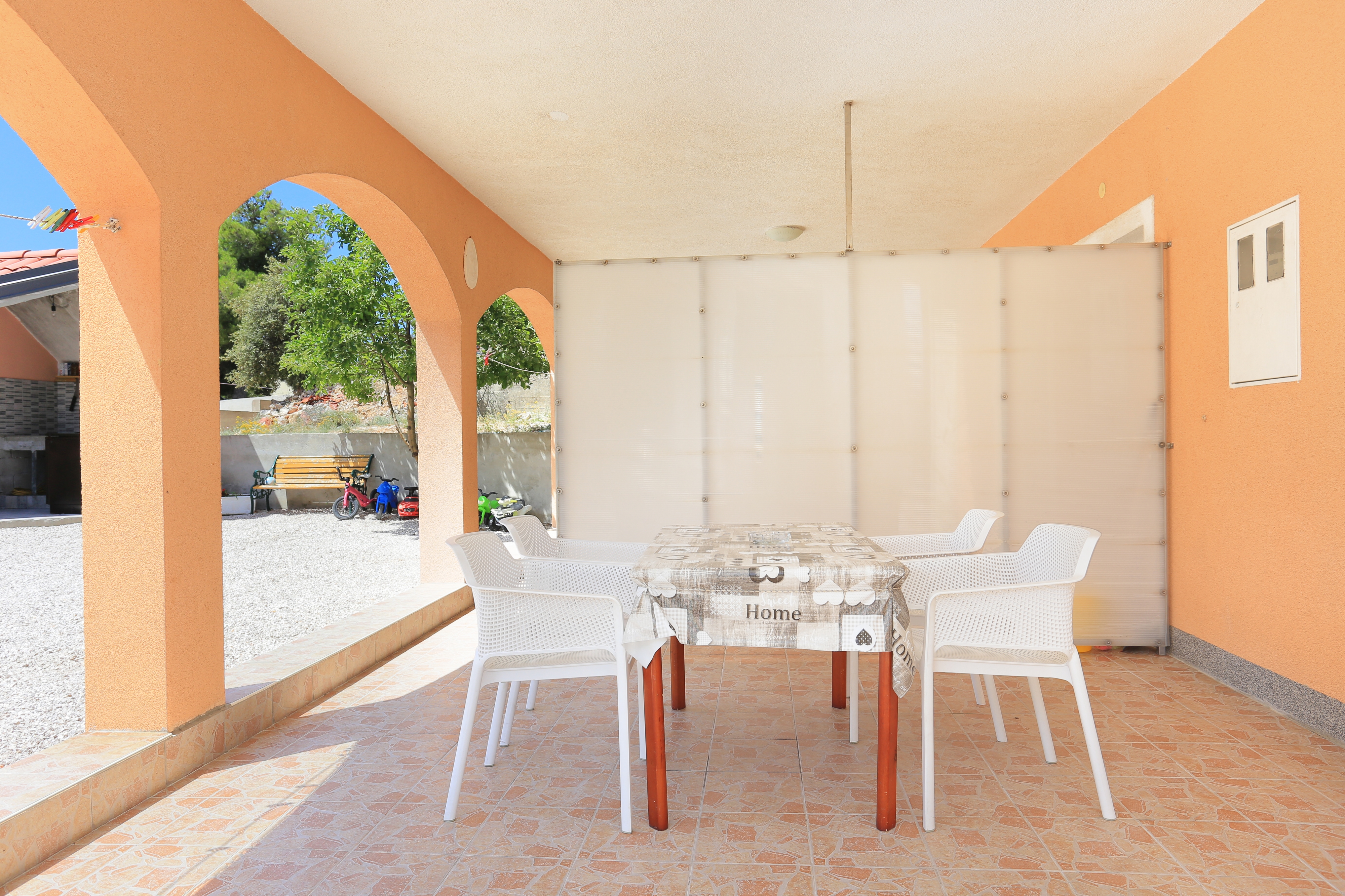 One bedroom apartment with terrace Grebaštica, Šibenik  A-b