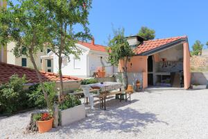 Apartments with a parking space Grebastica, Sibenik - 11301