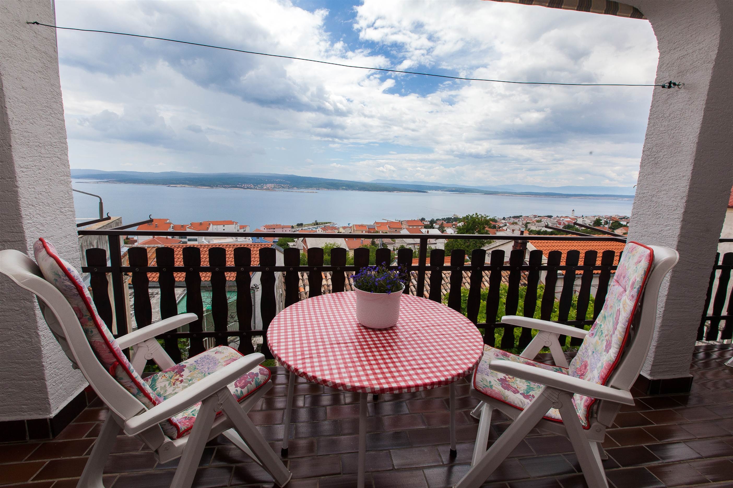 Three bedroom apartment with balcony and sea view Crikvenica  A-a