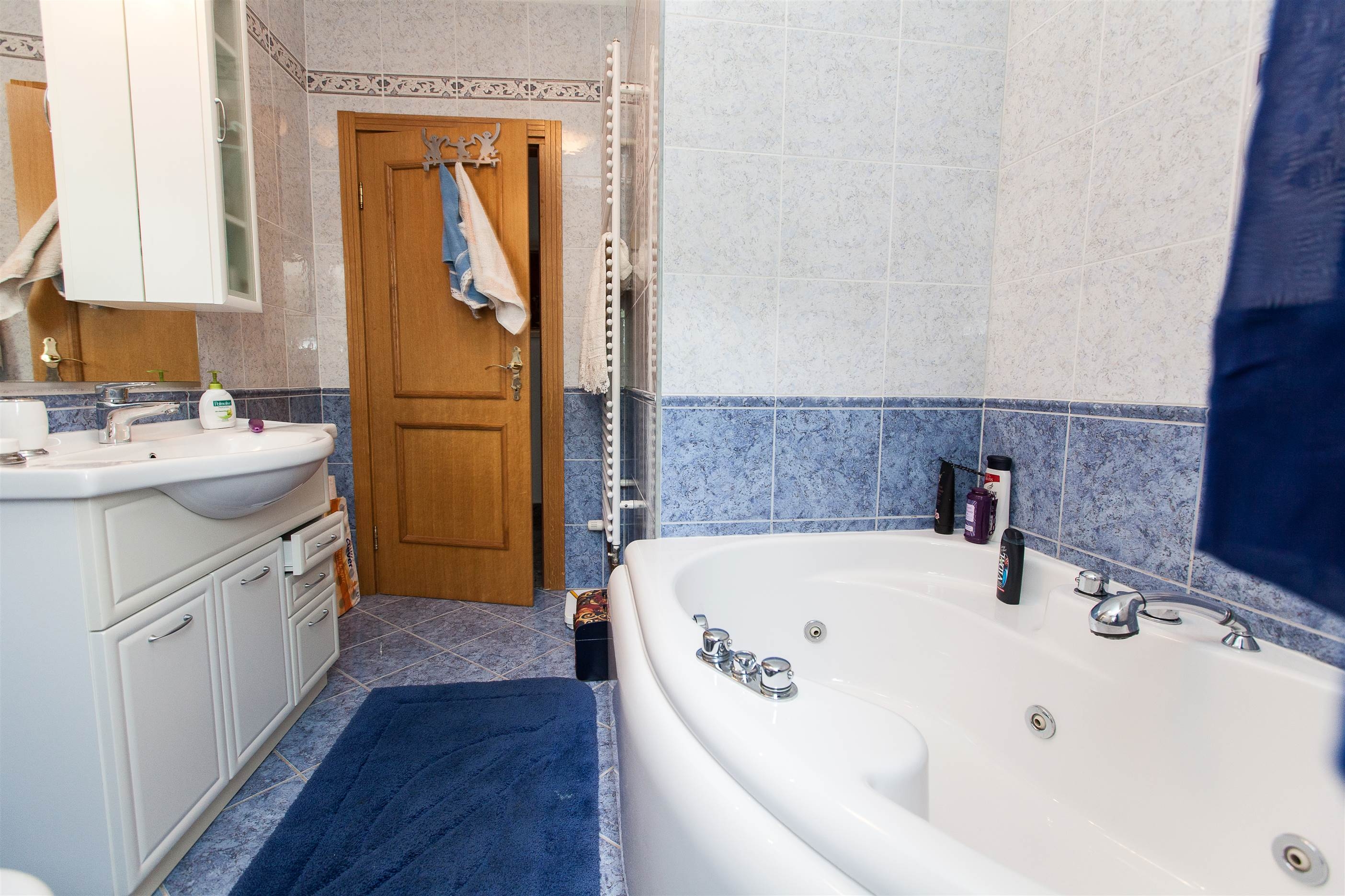 Three bedroom apartment with balcony and sea view Crikvenica  A-a