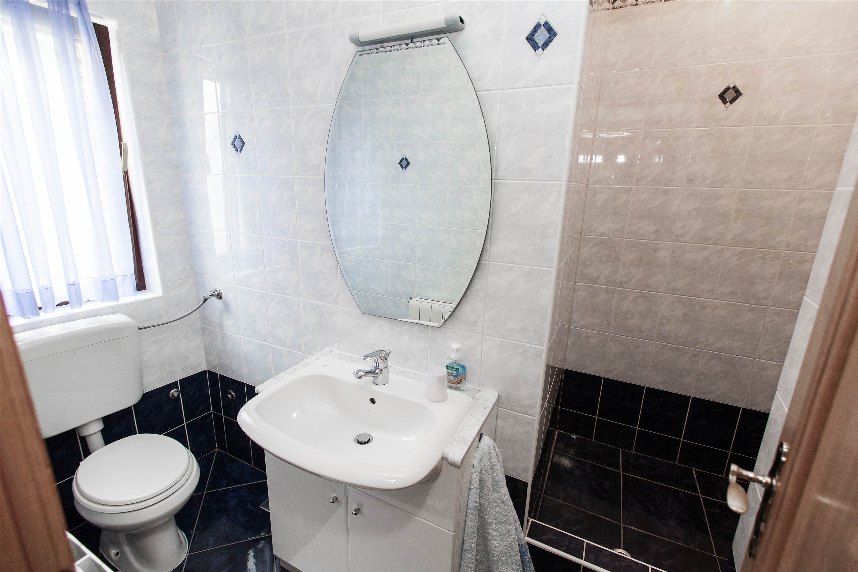 Three bedroom apartment with balcony and sea view Crikvenica  A-a