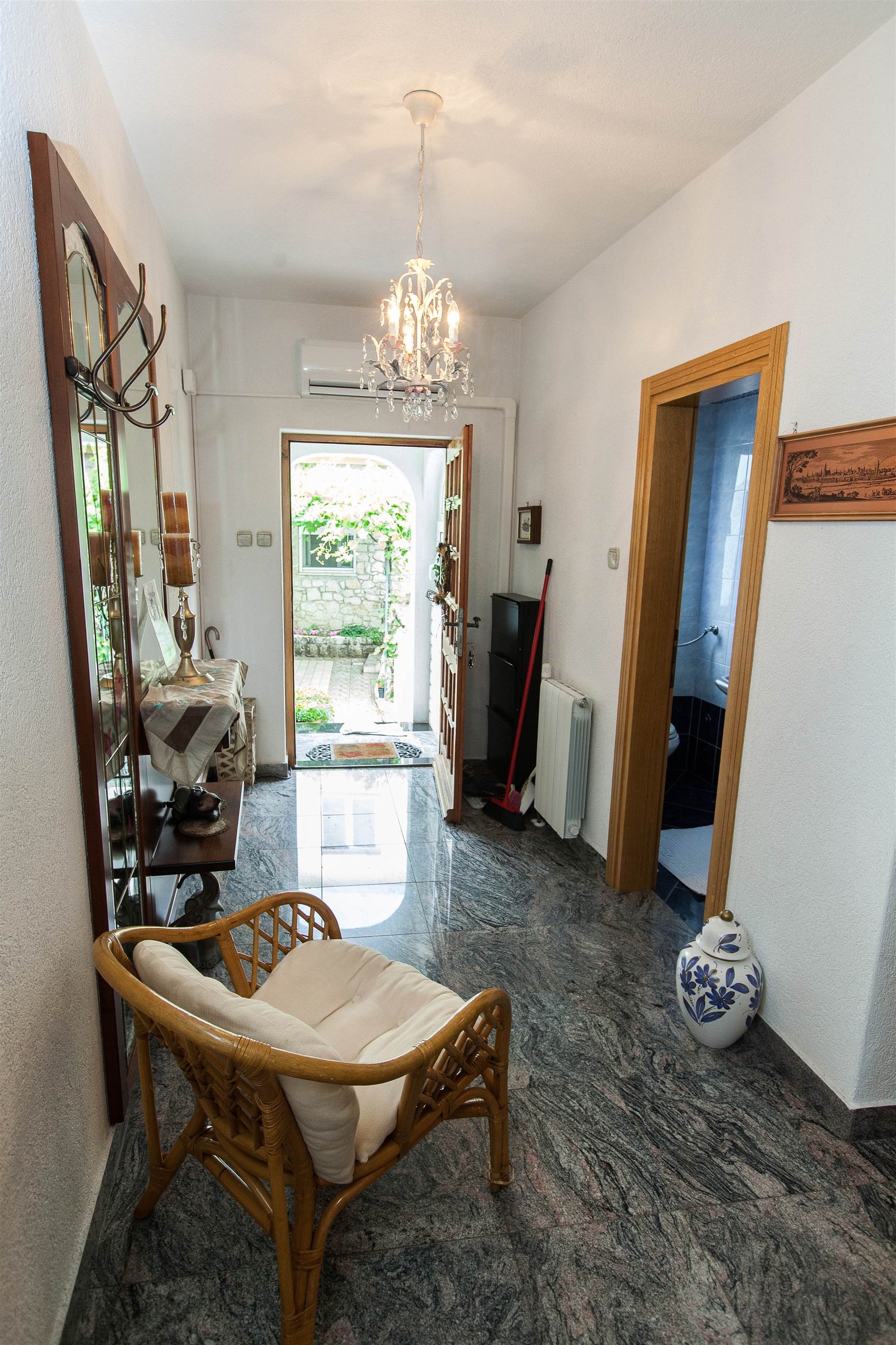 Three bedroom apartment with balcony and sea view Crikvenica  A-a