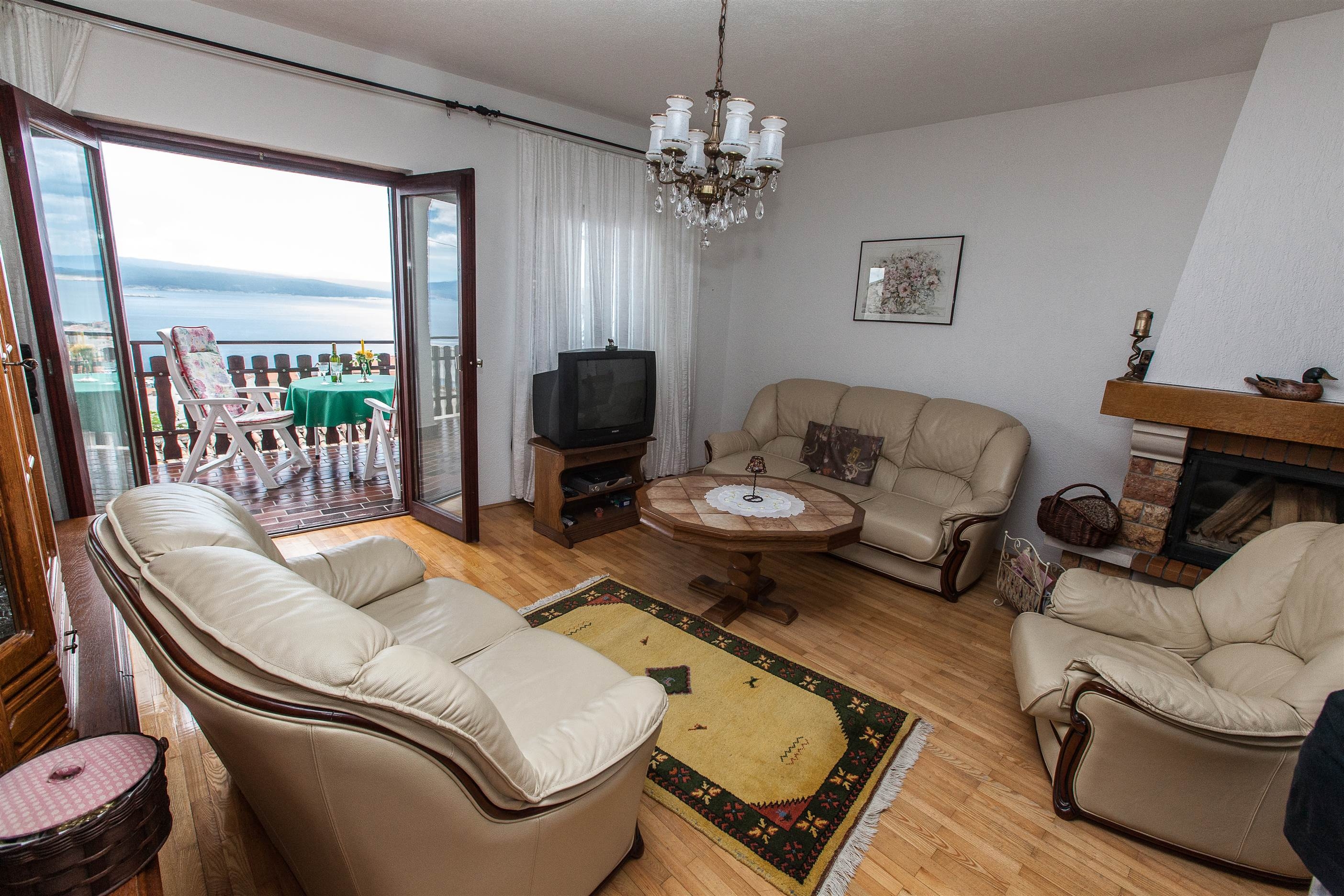 Three bedroom apartment with balcony and sea view Crikvenica (A-11307-a)