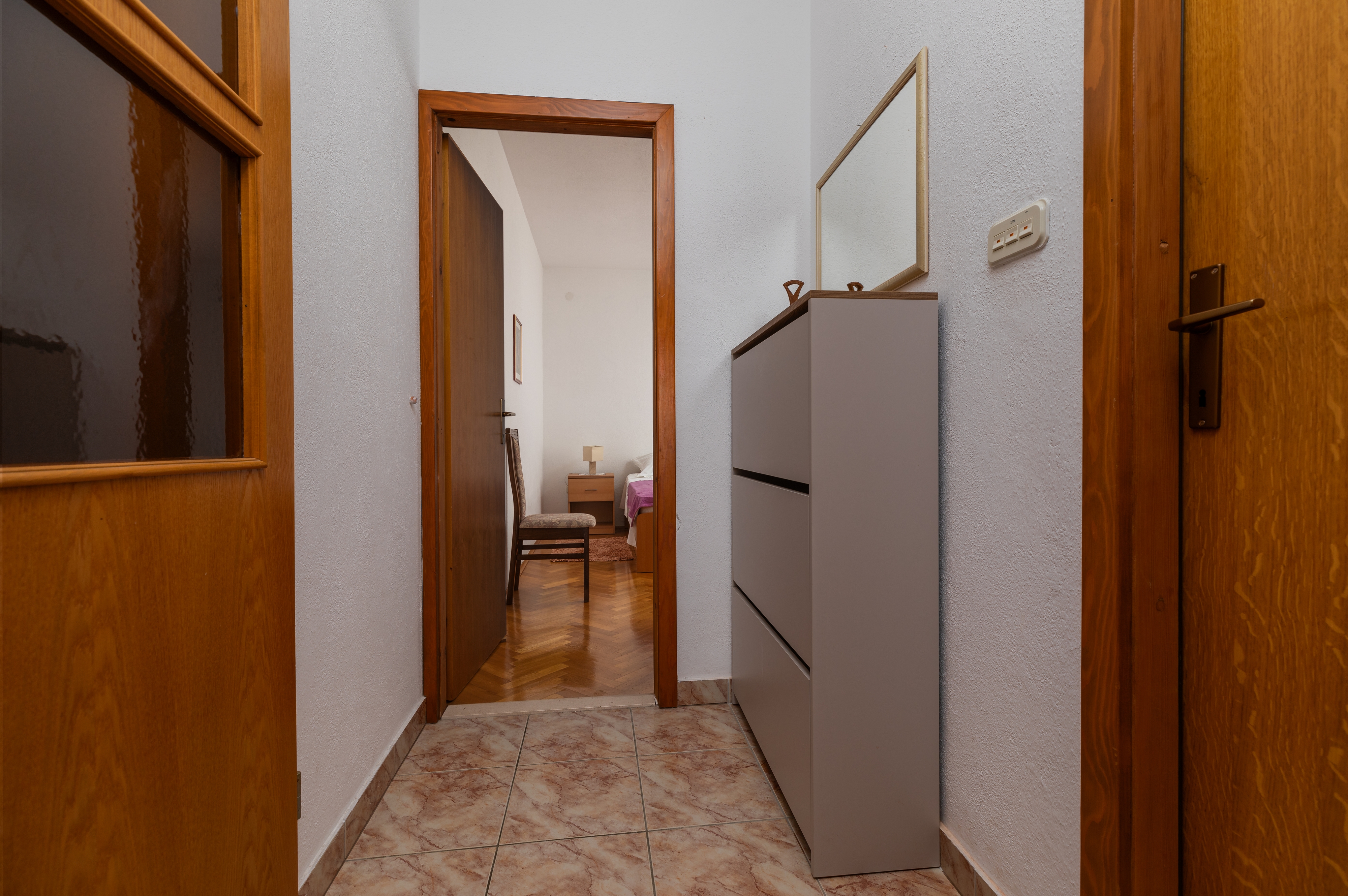 One bedroom apartment with balcony and sea view Marušići, Omiš  A-b
