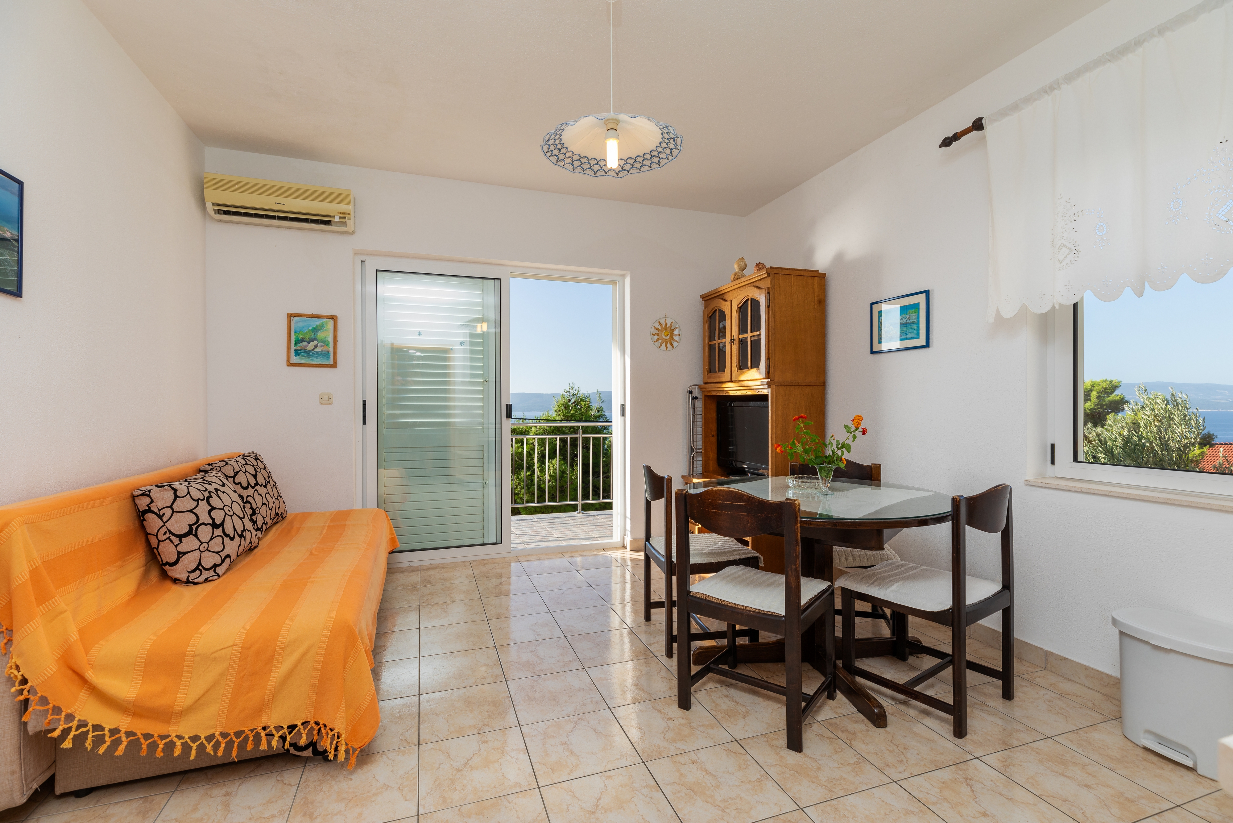 One bedroom apartment with balcony and sea view Marušići, Omiš (A-1131-c) One bedroom apartment with balcony and sea view Marušići, Omiš (A-1131-c)