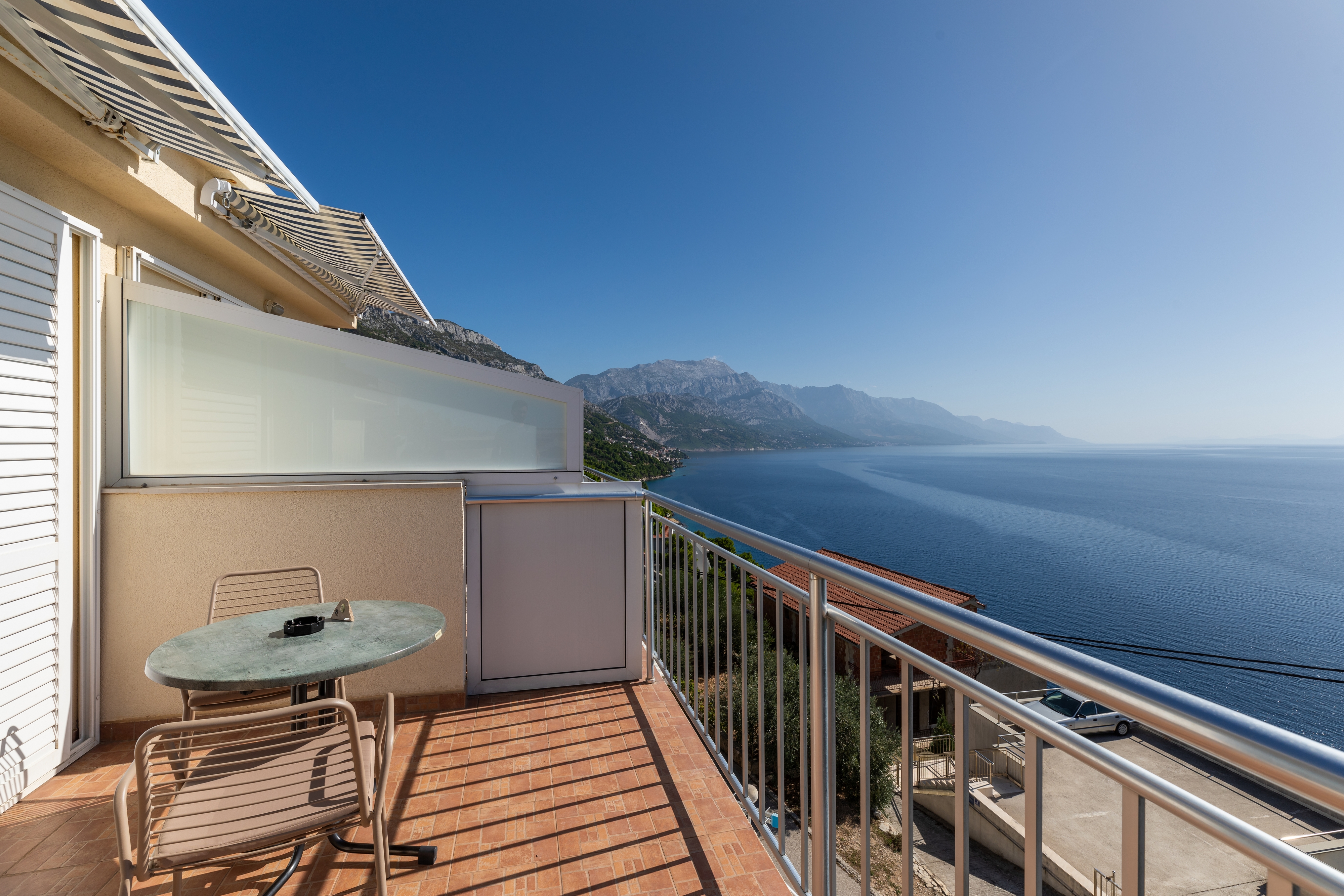One bedroom apartment with terrace and sea view Marušići, Omiš  A-d
