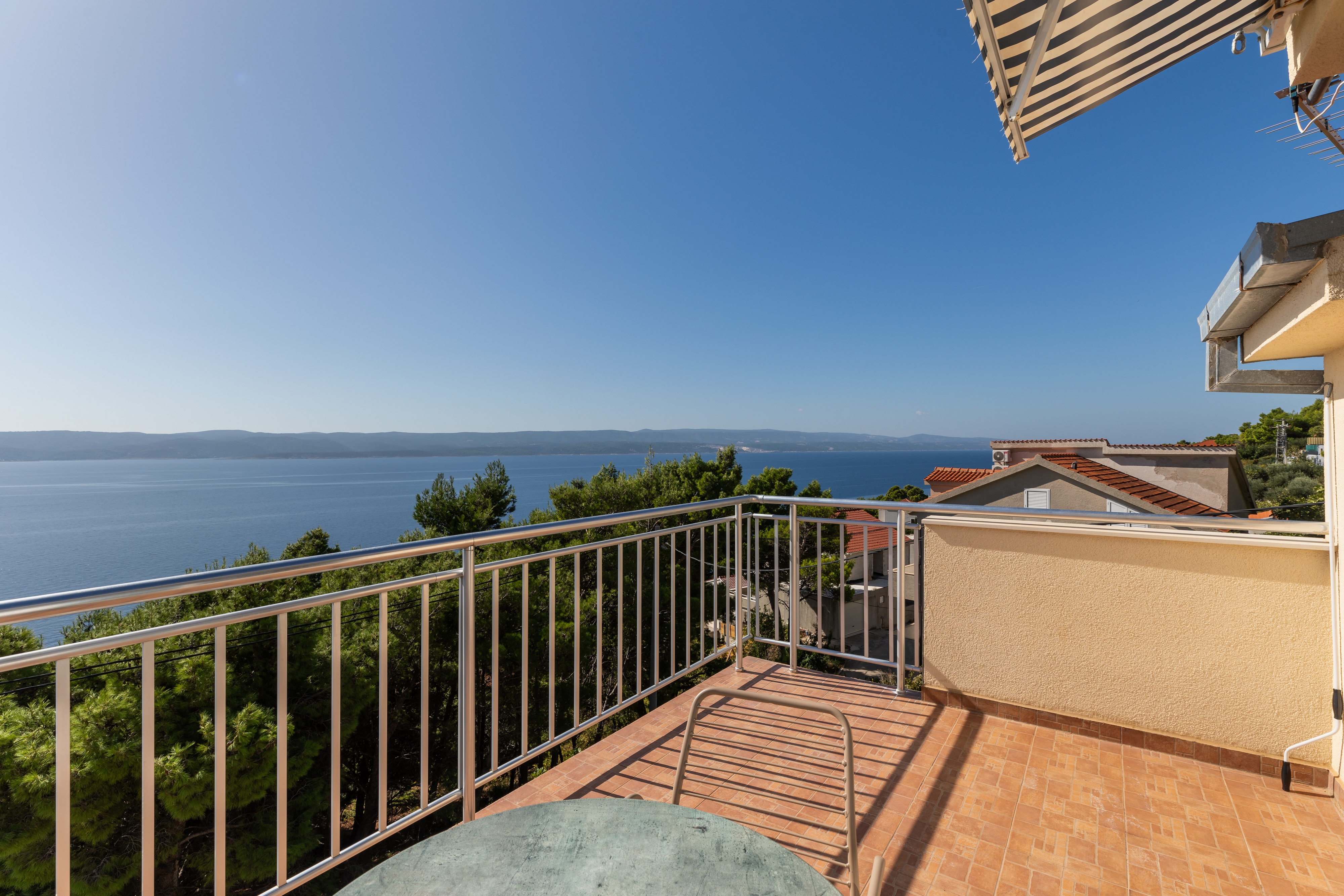 One bedroom apartment with terrace and sea view Marušići, Omiš  A-d