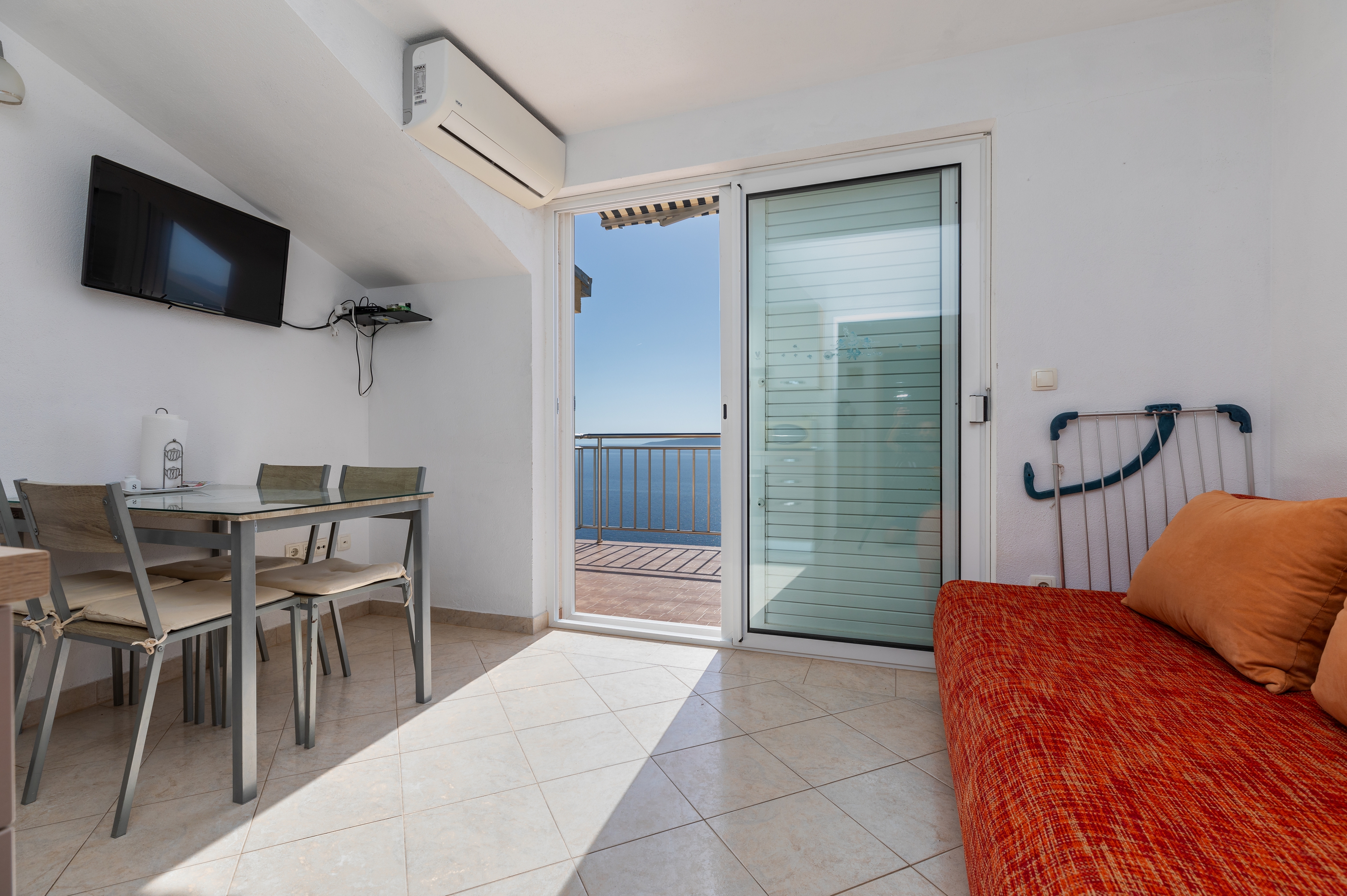 One bedroom apartment with terrace and sea view Marušići, Omiš (A-1131-e)