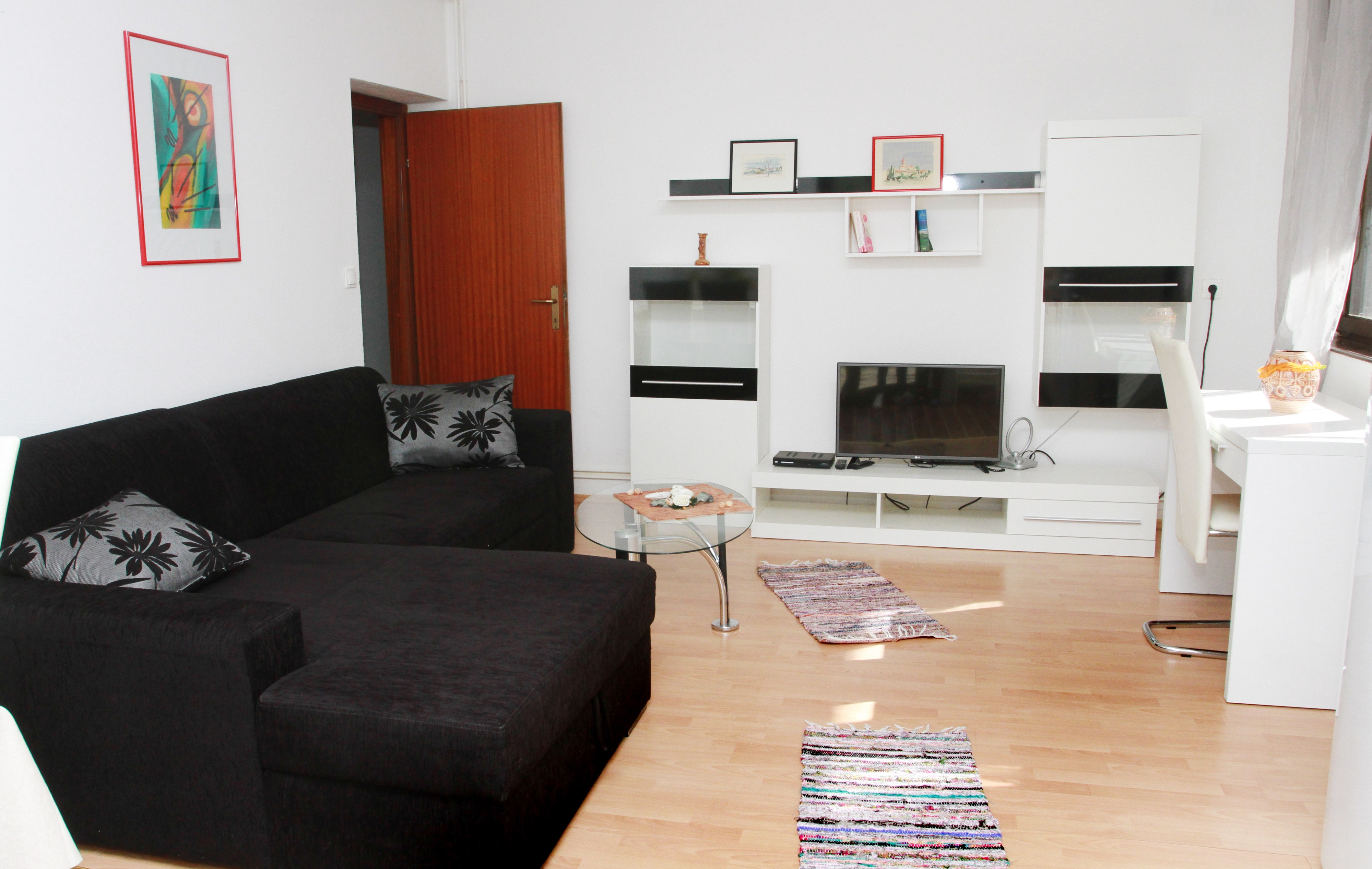 Three bedroom apartment with terrace Trogir (A-11316-a) Three bedroom apartment with terrace Trogir (A-11316-a)